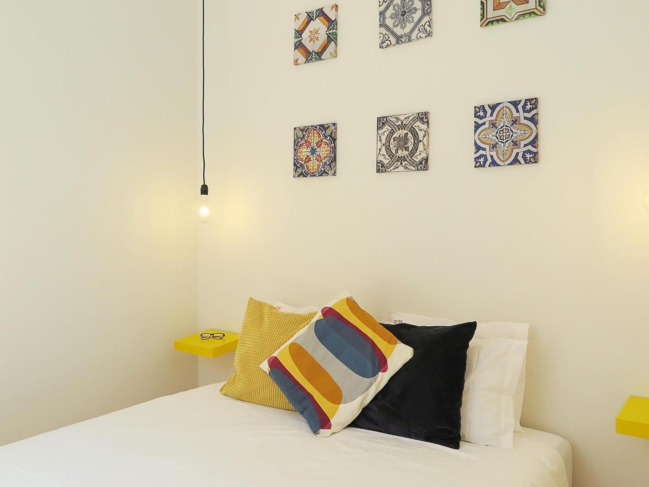 Mouraria lovers cozy bright apartment view 4