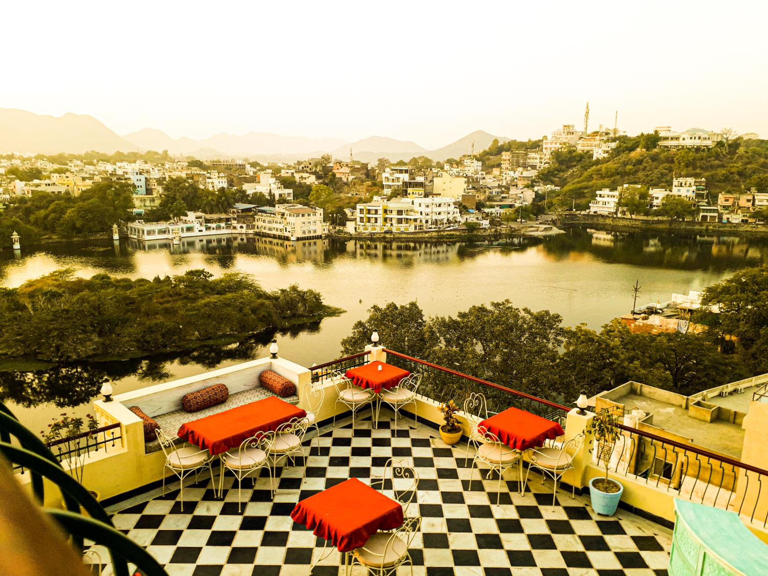 Hotel Mewari Villa PURE VEG