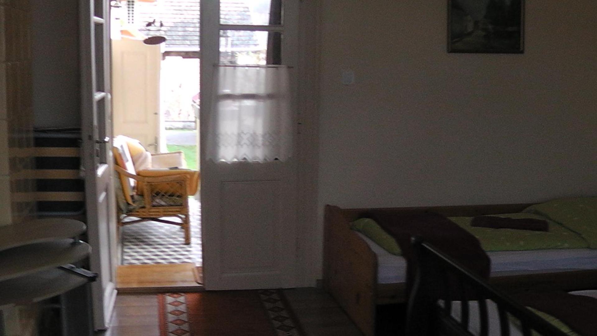 Photo 37
