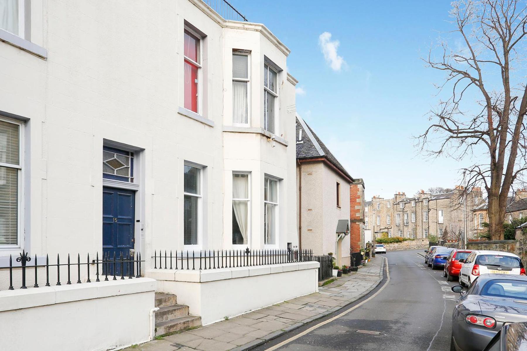 JOIVY Modern 1-BR Apartment in Trendy Stockbridge view 2