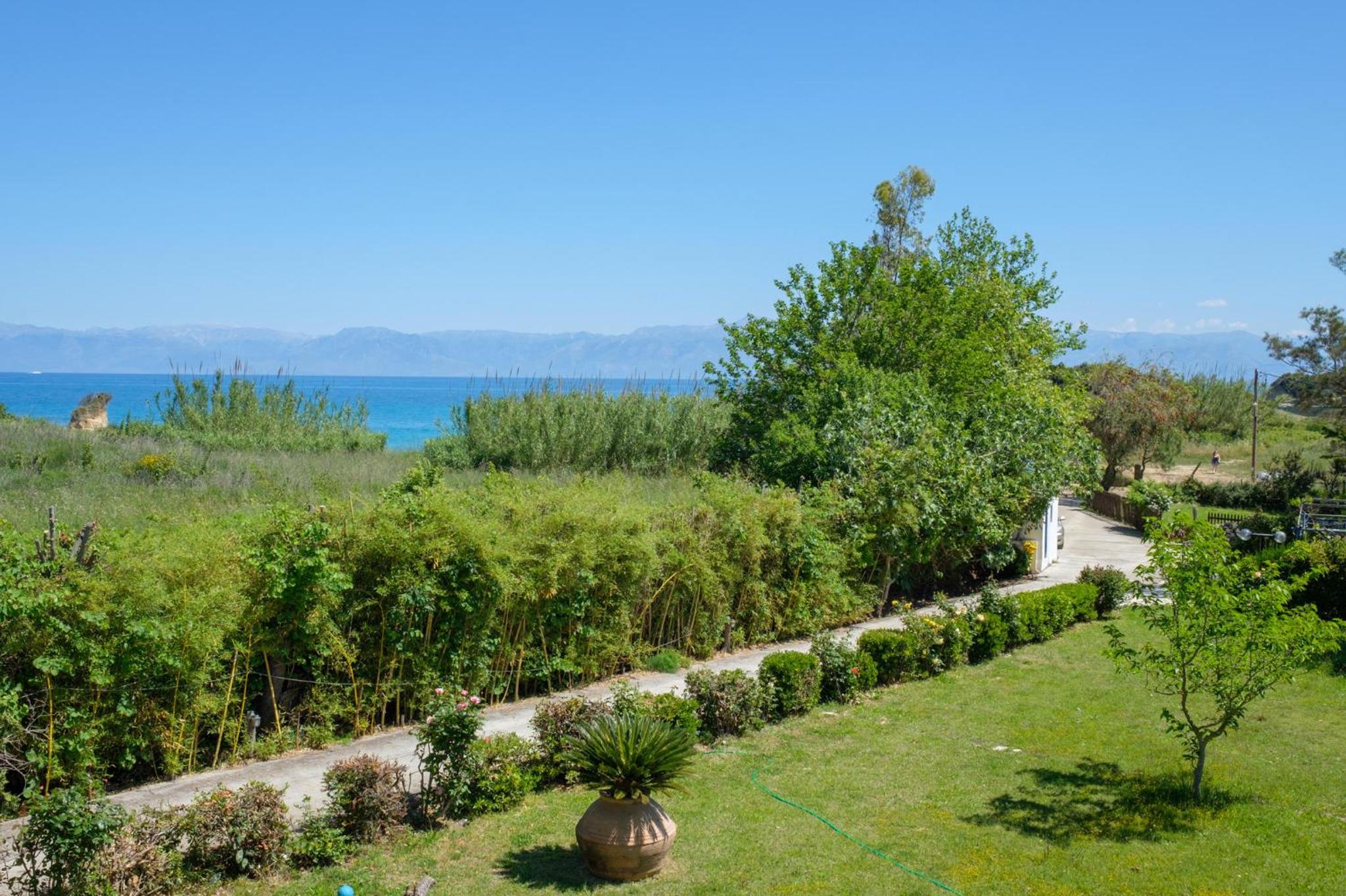 Photo 34