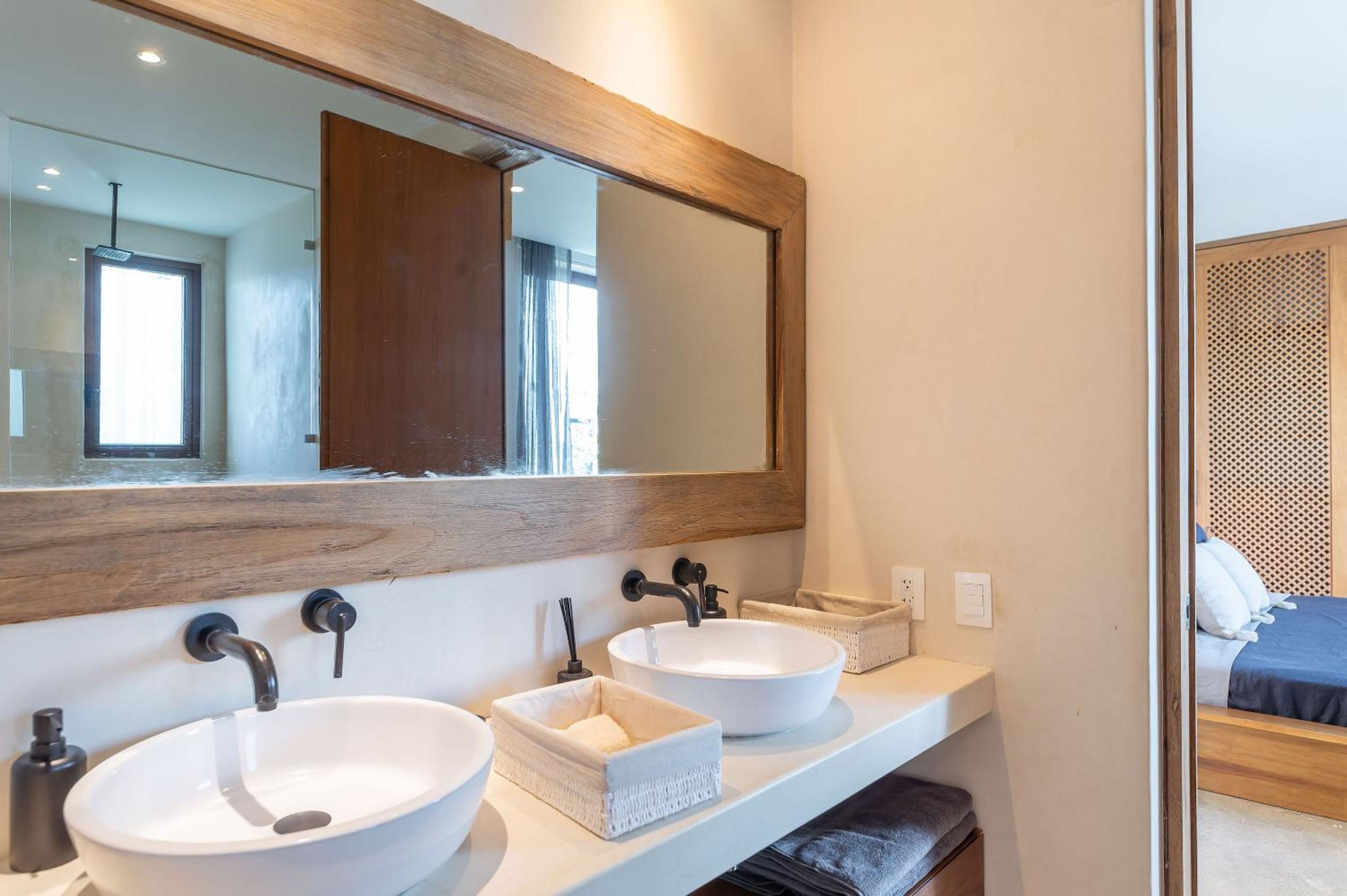 Casa Wahh - Property Image 38
