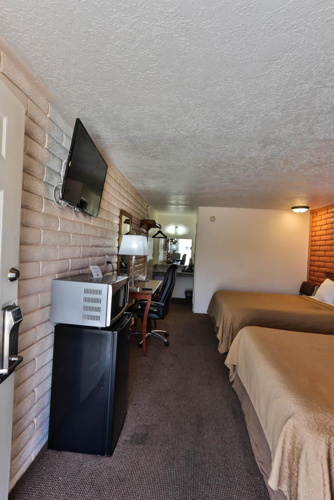 Beaver Vacations - Country Inn Beaver Utah - Property Image 5