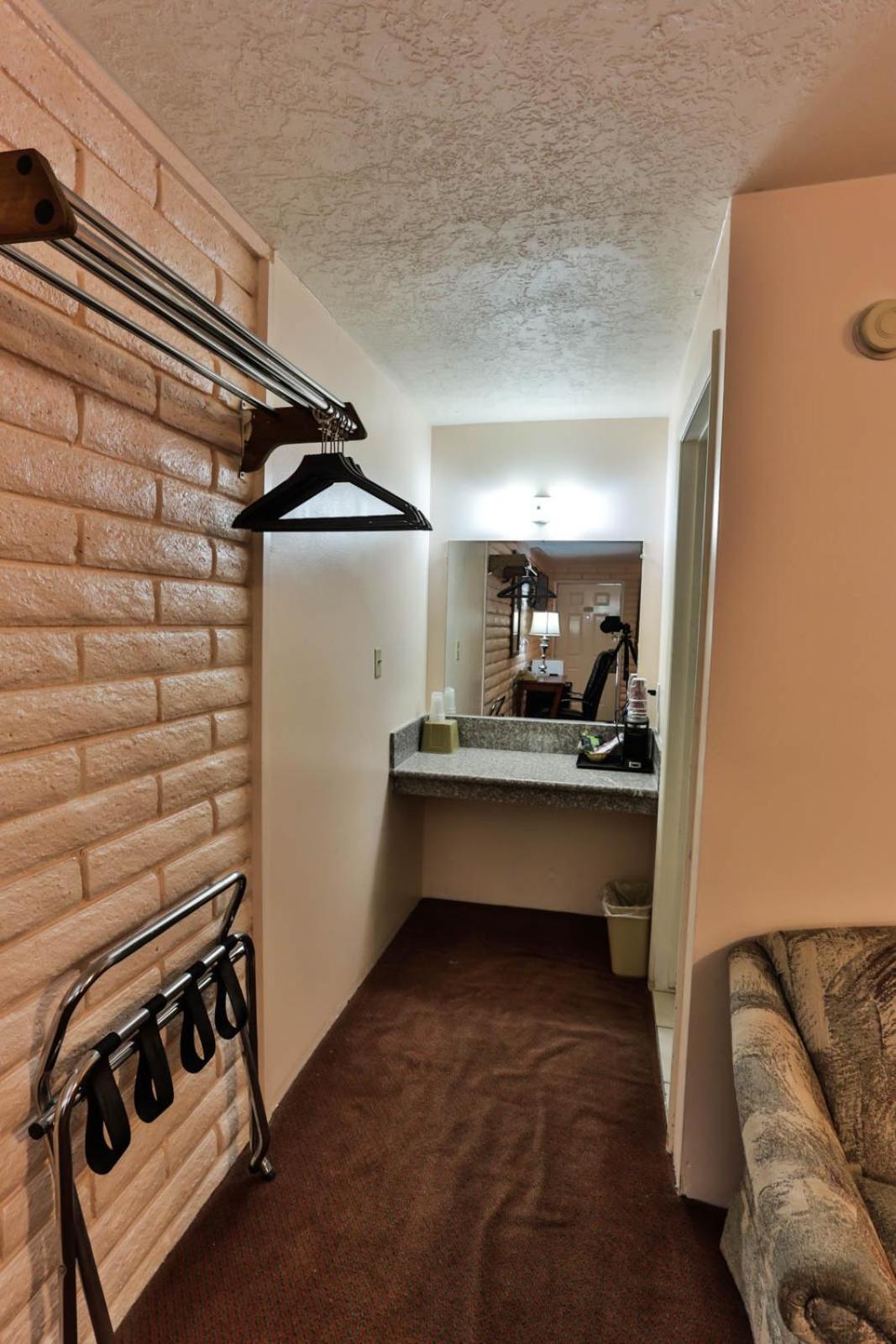 Beaver Vacations - Country Inn Beaver Utah - Property Image 24