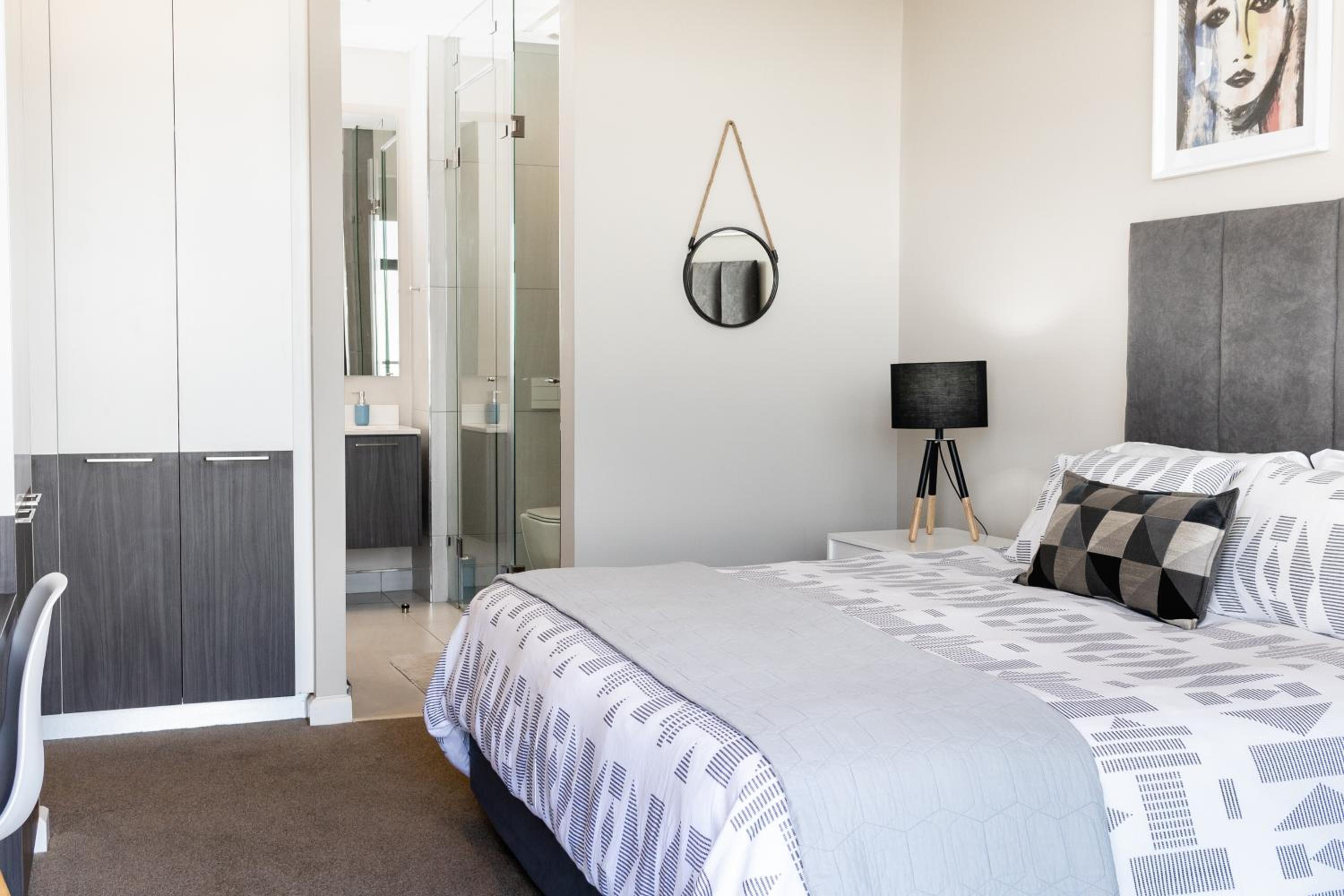 Menlyn Apartment - 2 Bedroom Apartment view 4
