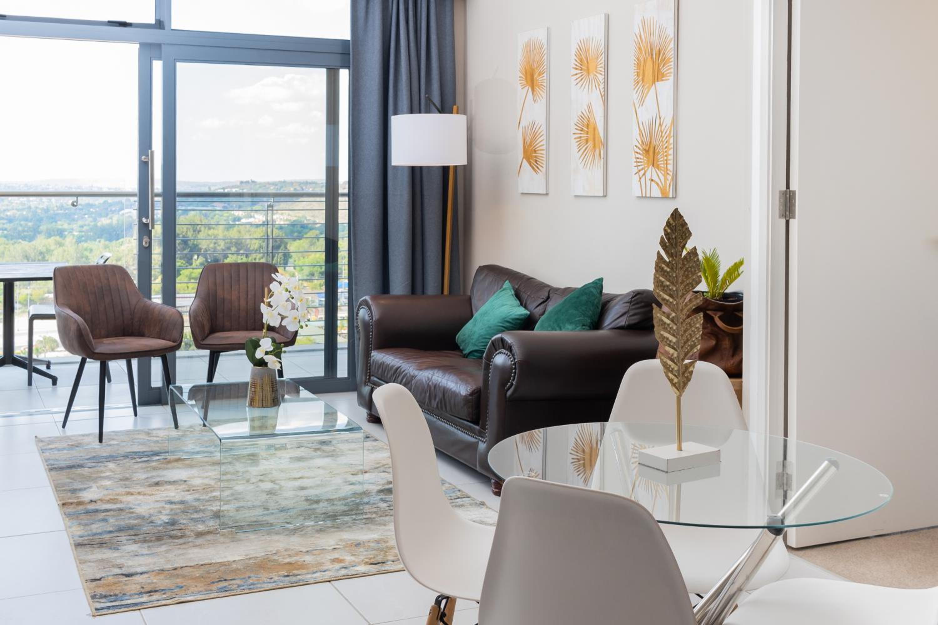 Menlyn Apartment - 2 Bedroom Apartment view 3