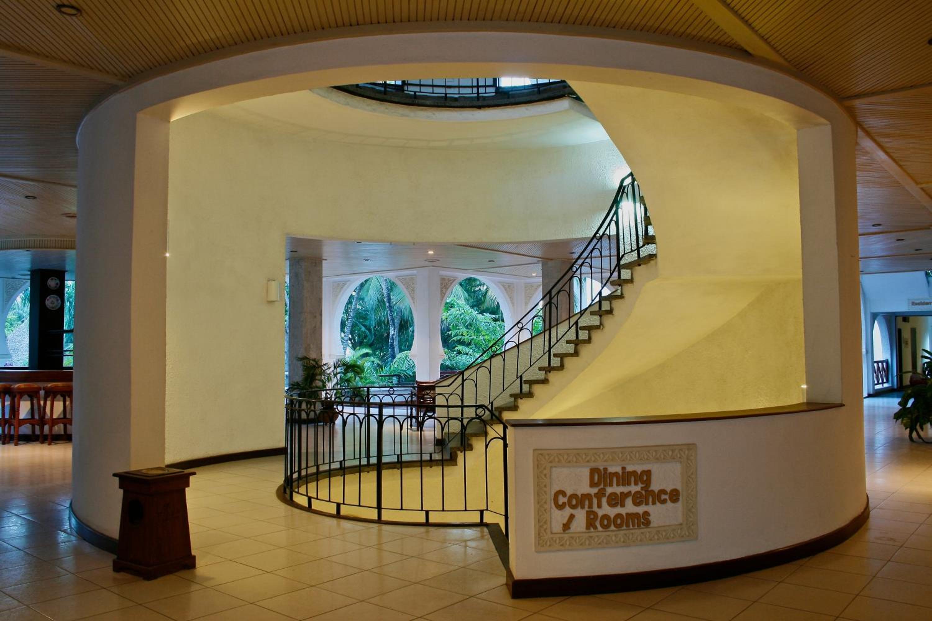 Plaza Beach Hotel