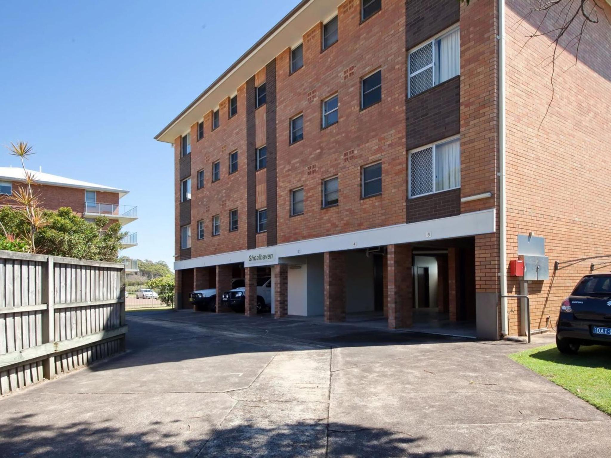 Shoalhaven 4 28 Voyager Cl - waterfront unit with stunning views and Wifi