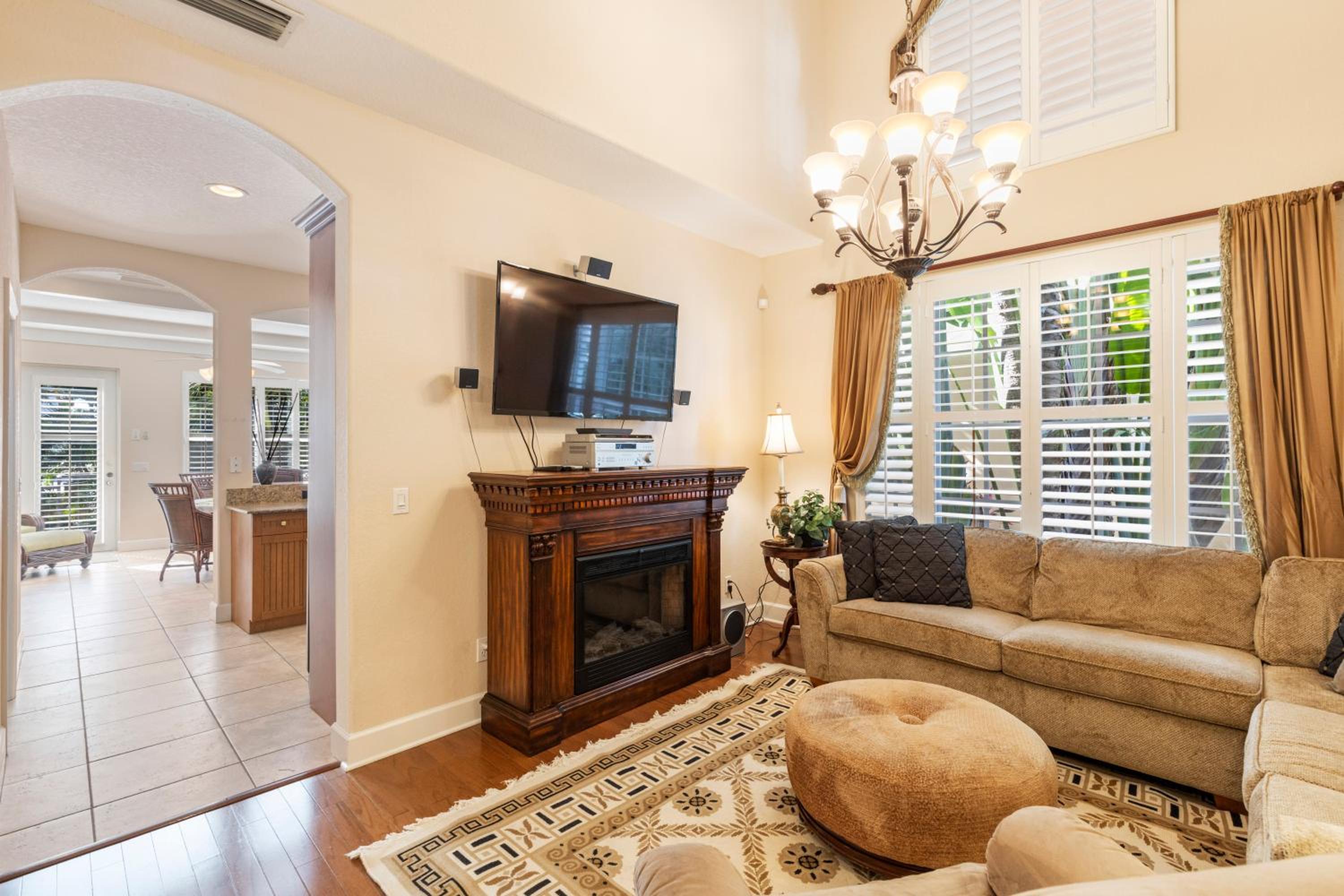 Siesta Avenida Townhome 5208 view 2
