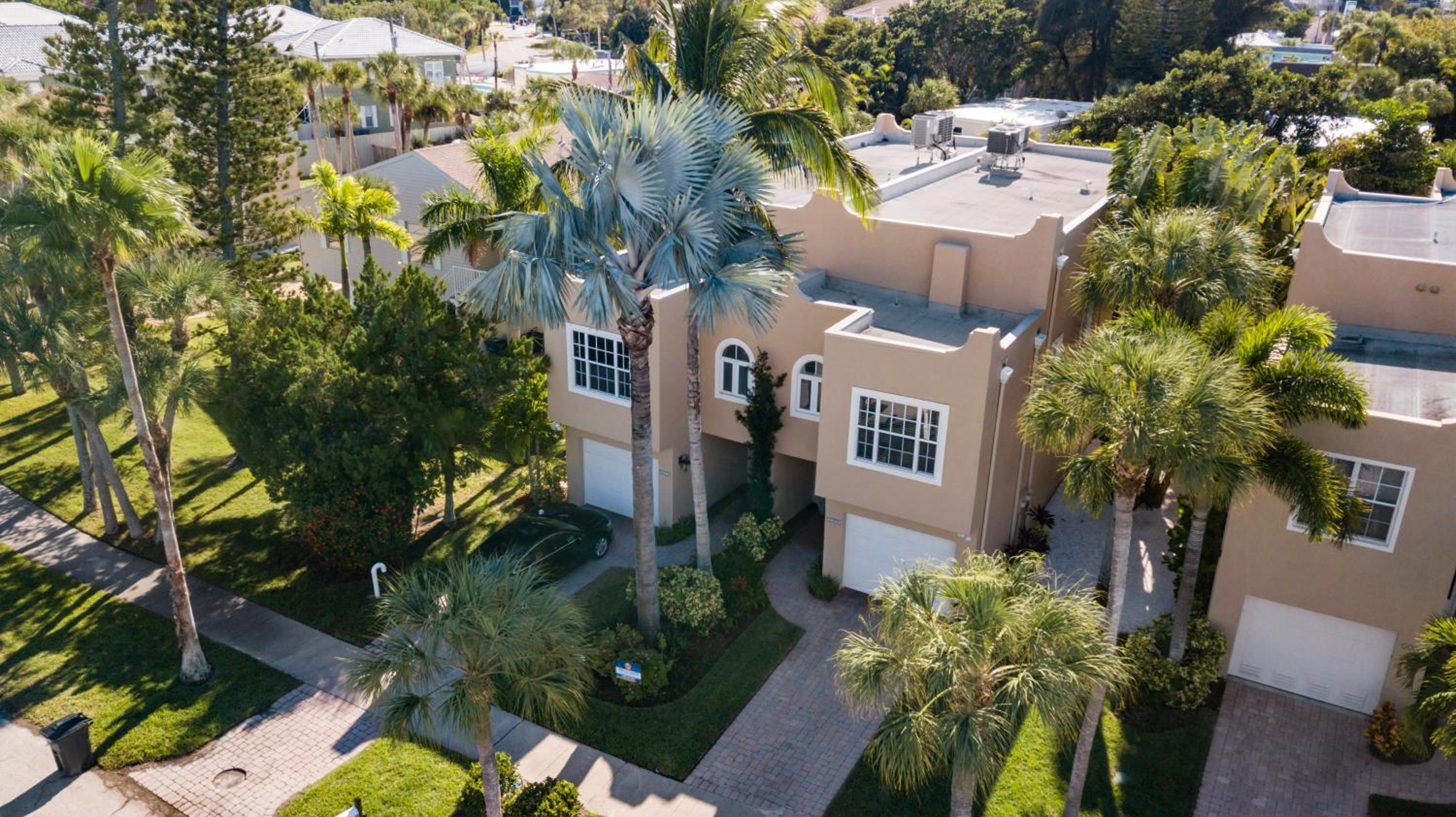 Siesta Avenida Townhome 5208 view 5