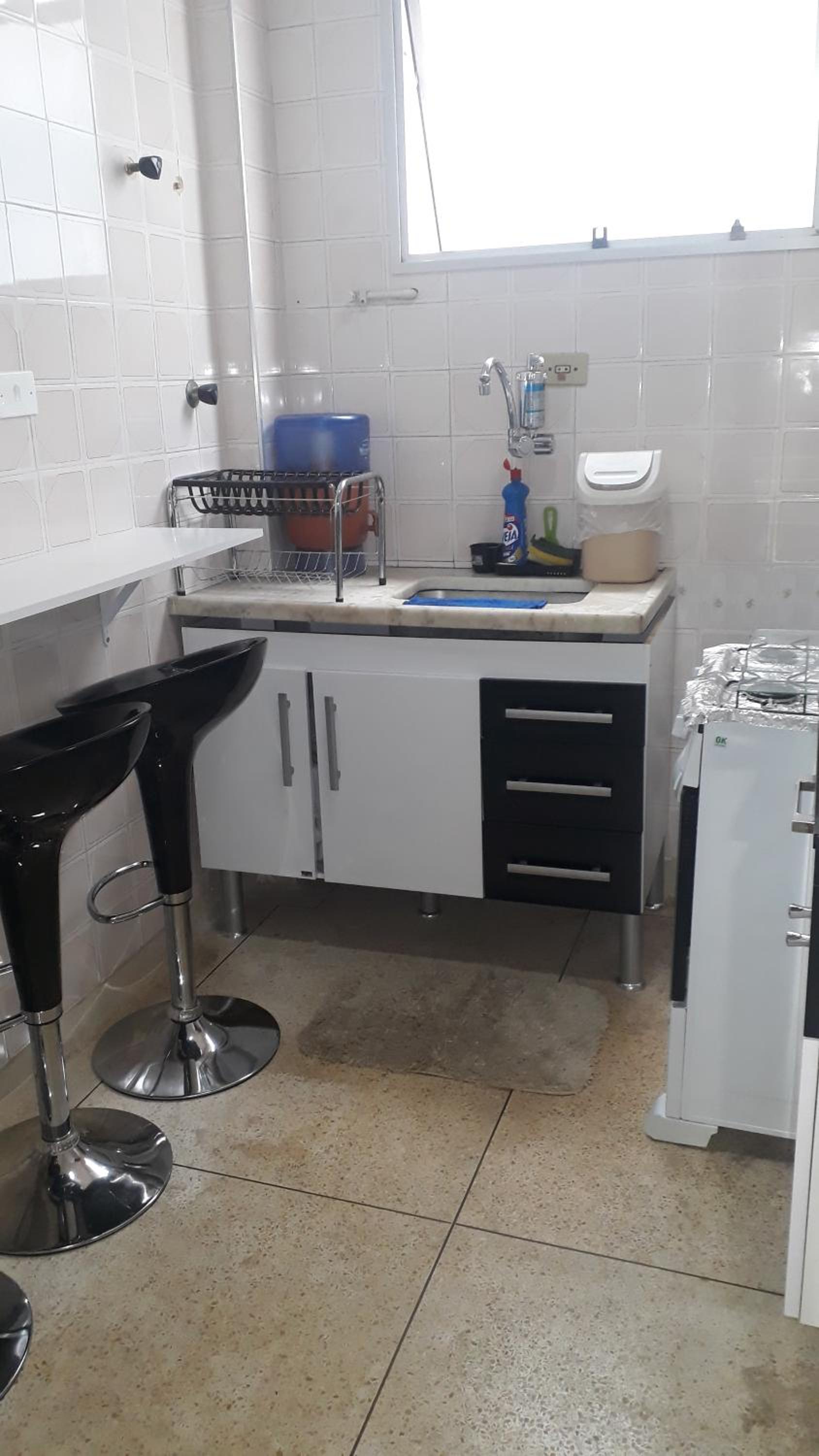 Apartamento mobiliado prédio frente ao mar view 5
