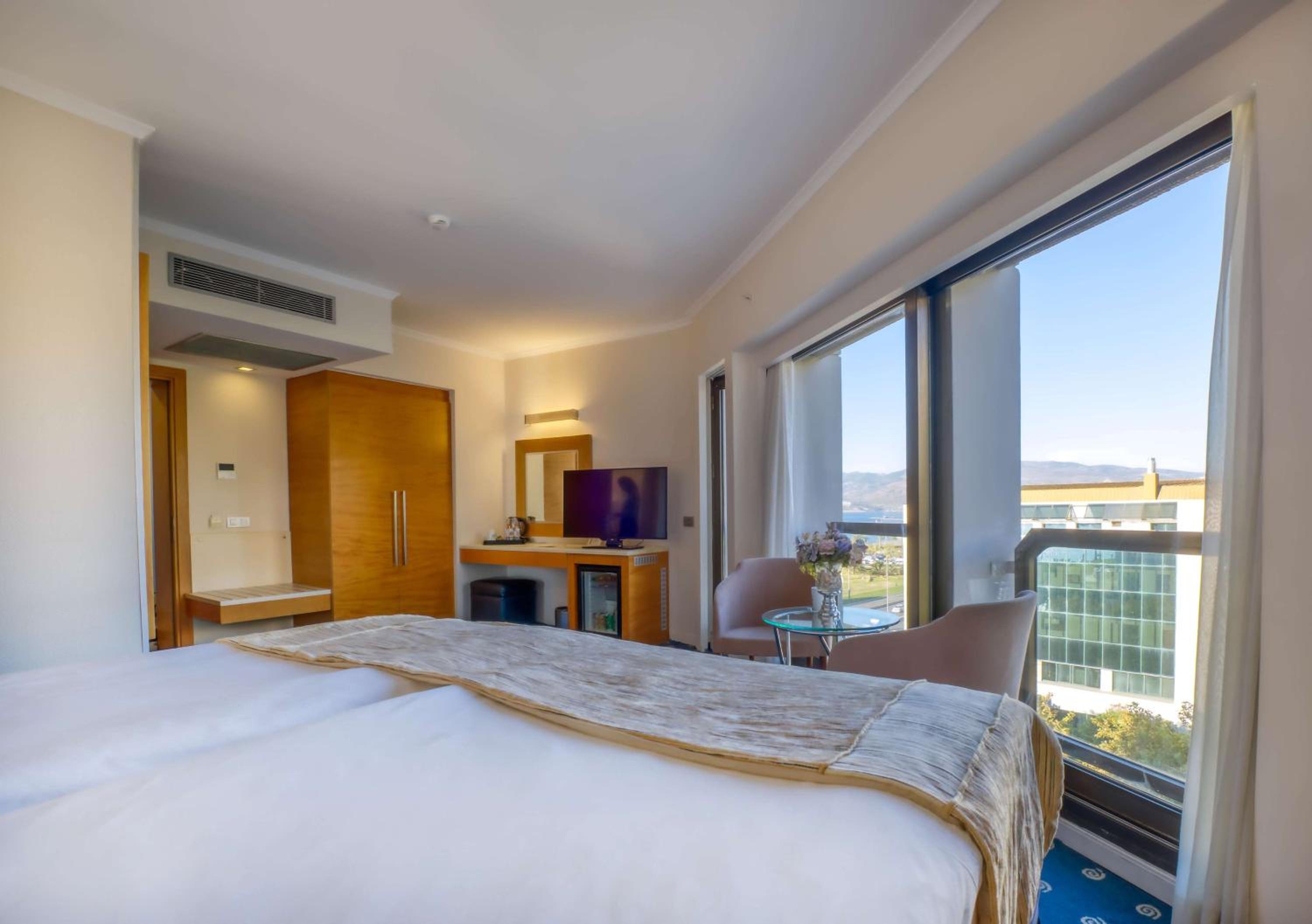 Best Western Plus Hotel Konak - Image 30