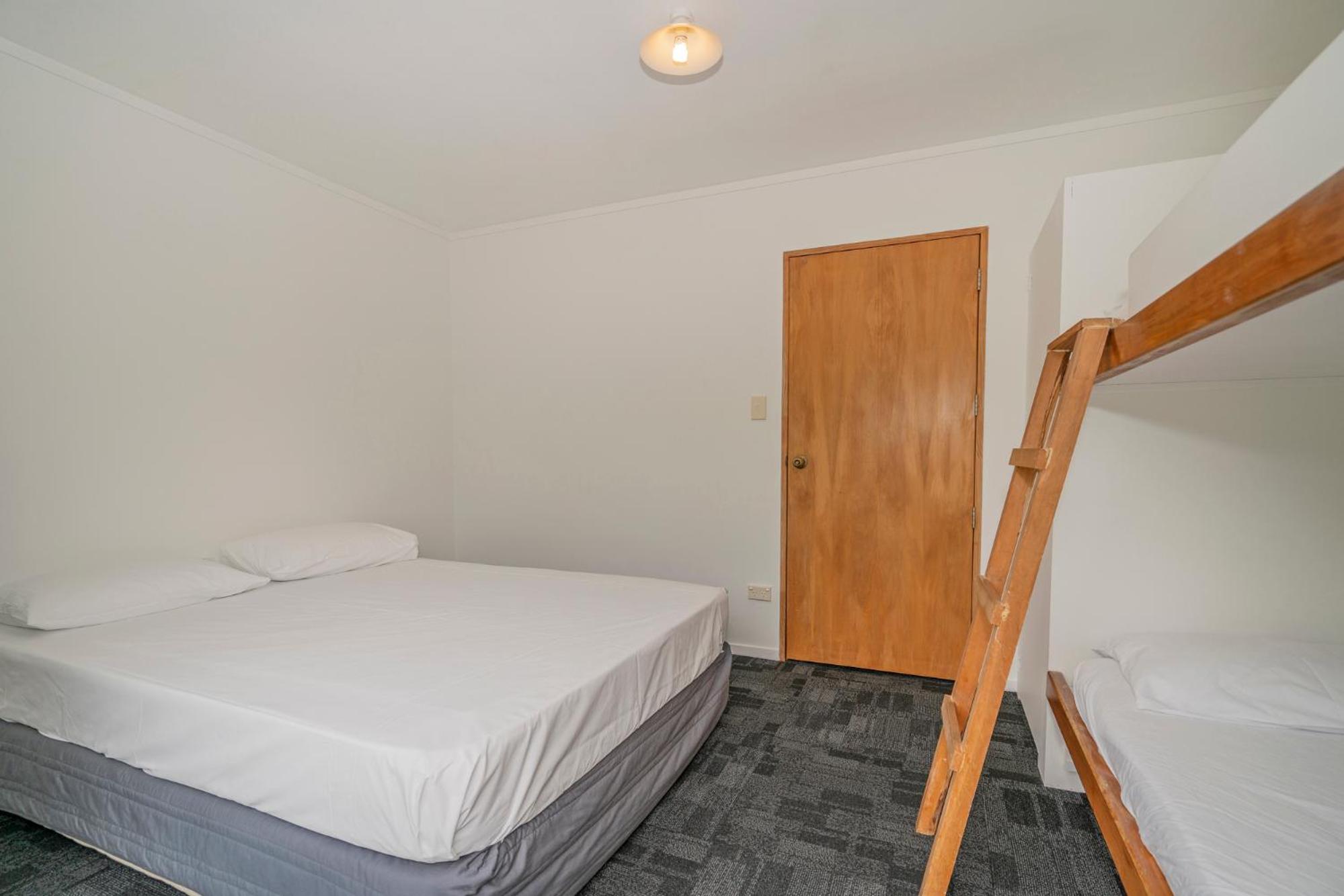 Coromandel Shelly Beach TOP 10 Holiday Park