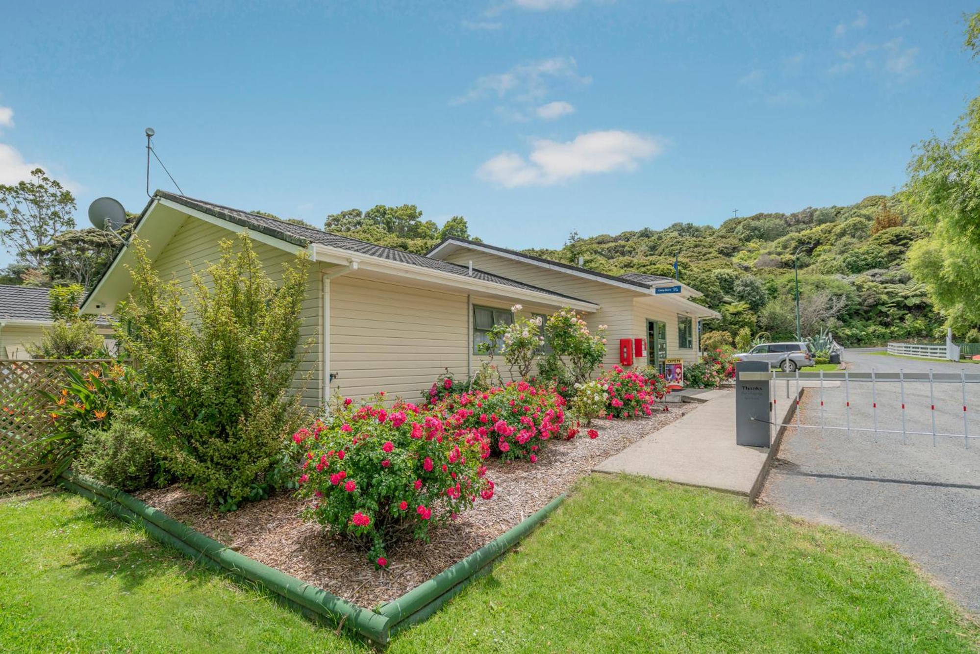 Coromandel Shelly Beach TOP 10 Holiday Park