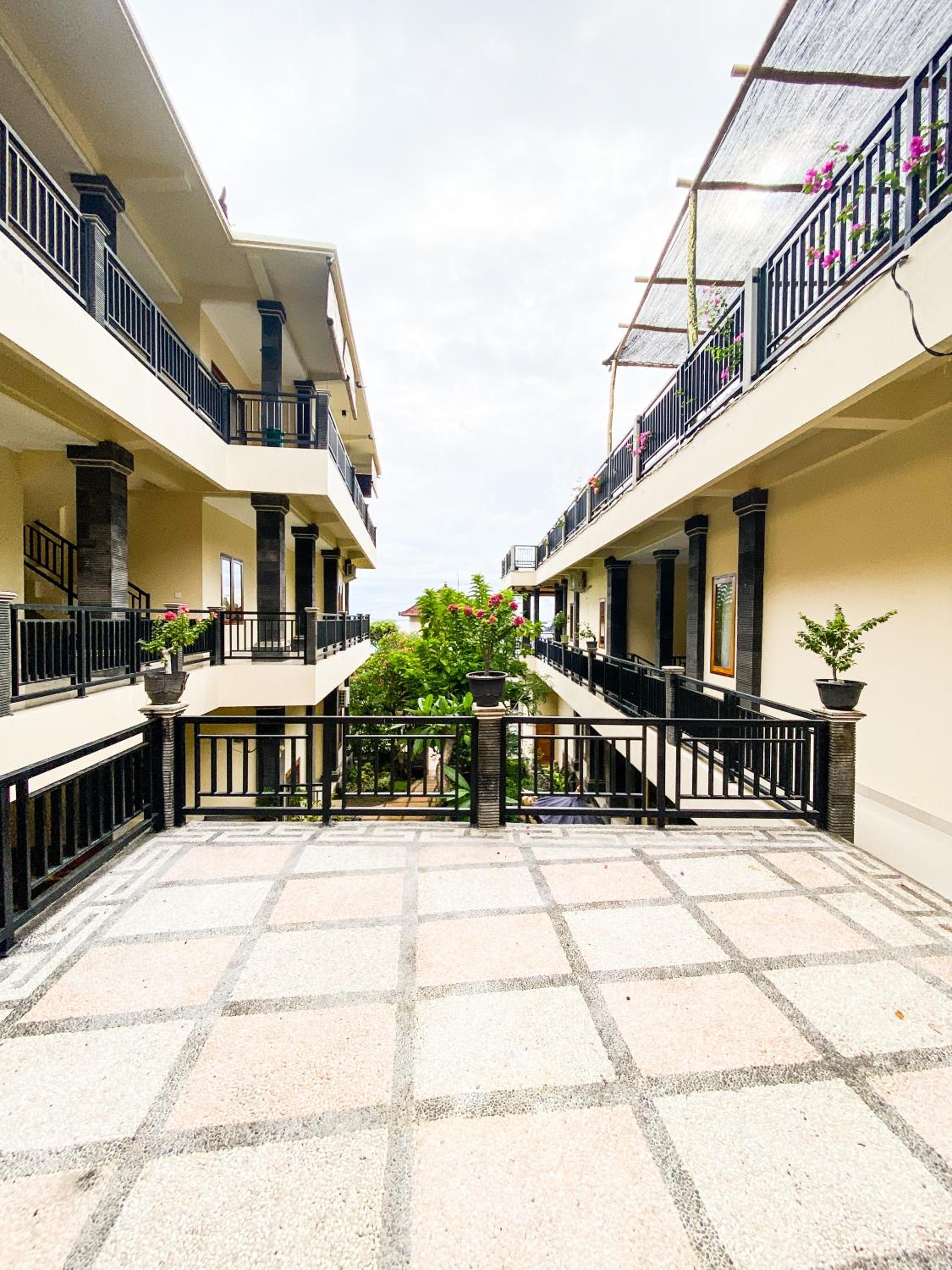 Photo 7