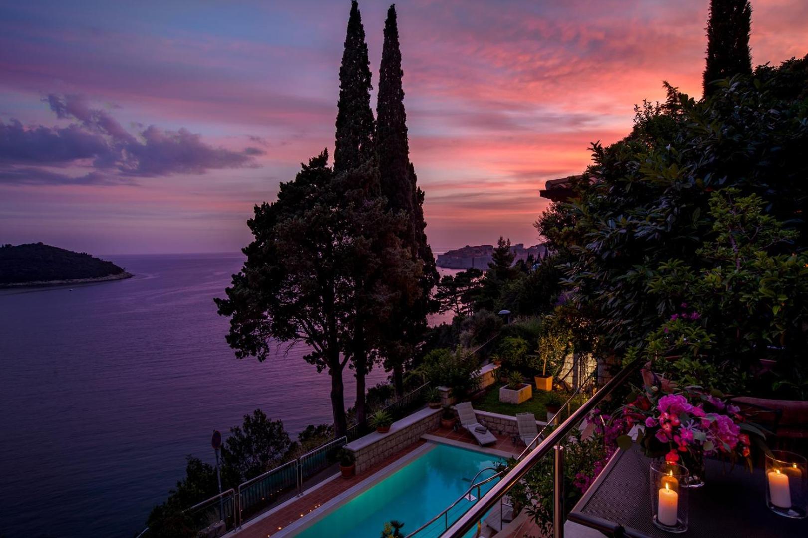 Luxury Villa Dubrovnik Palace near Old Town with pool