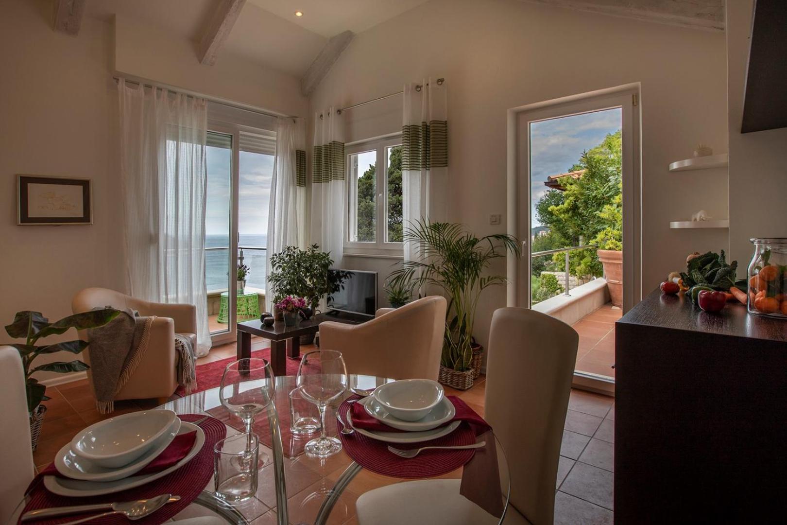 Luxury Villa Dubrovnik Palace near Old Town with pool