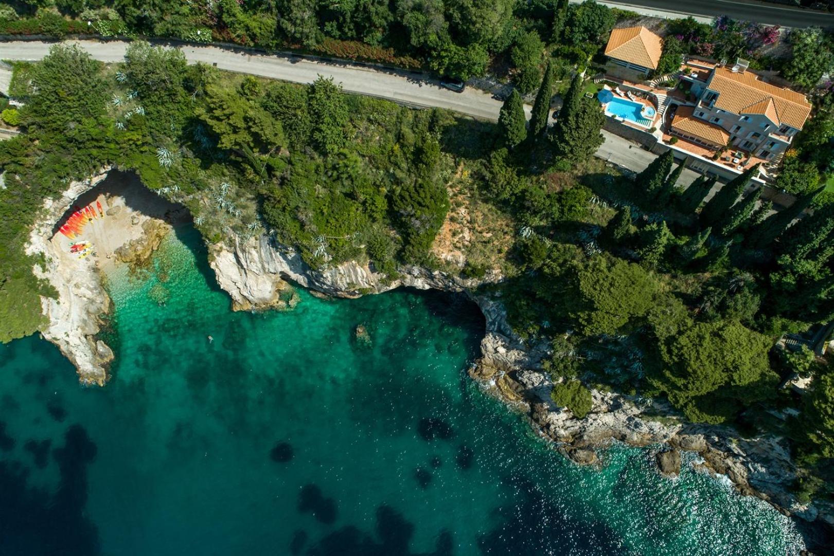 Luxury Villa Dubrovnik Palace near Old Town with pool