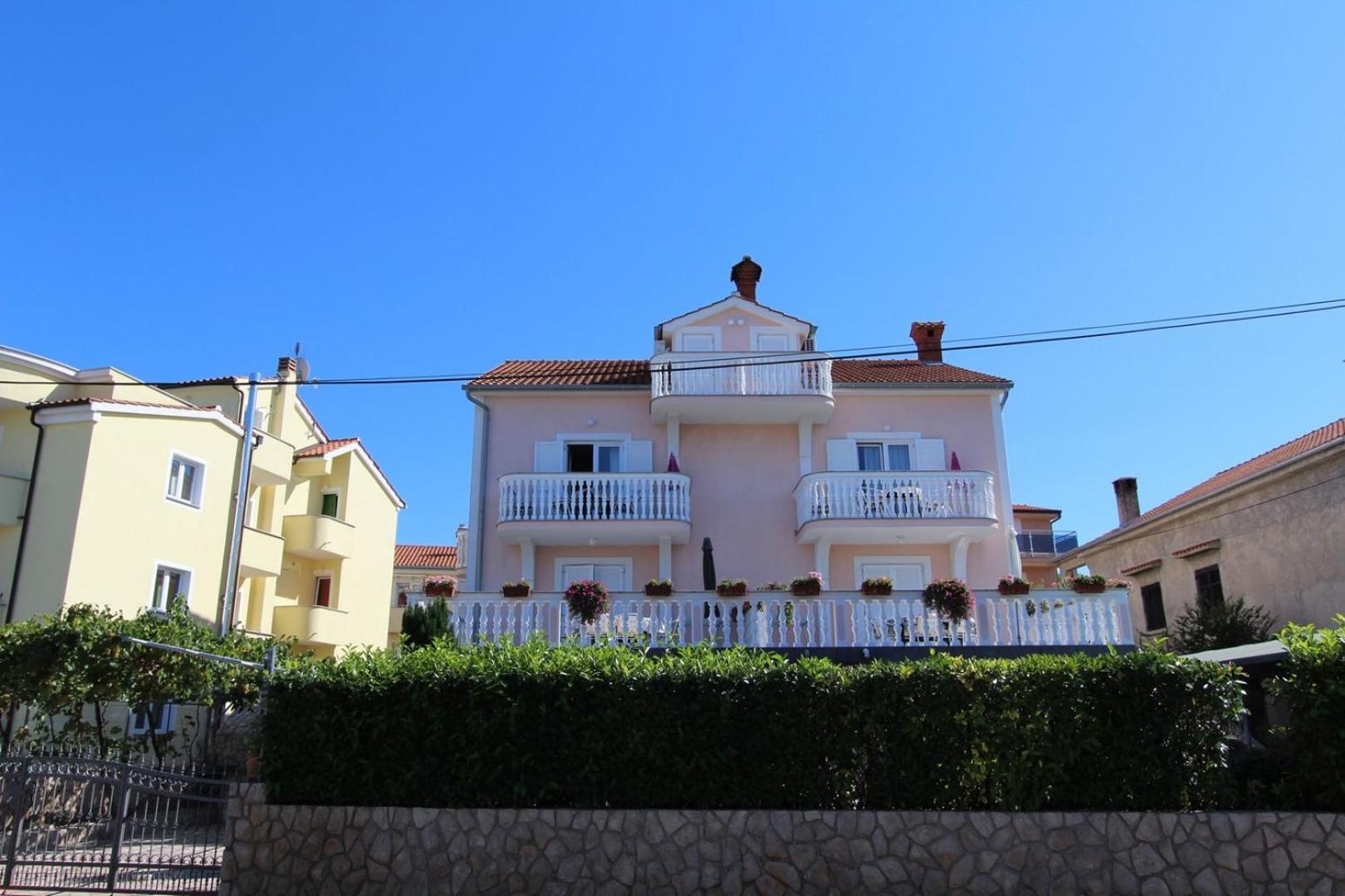 Apartments Ravlić Ana view 5
