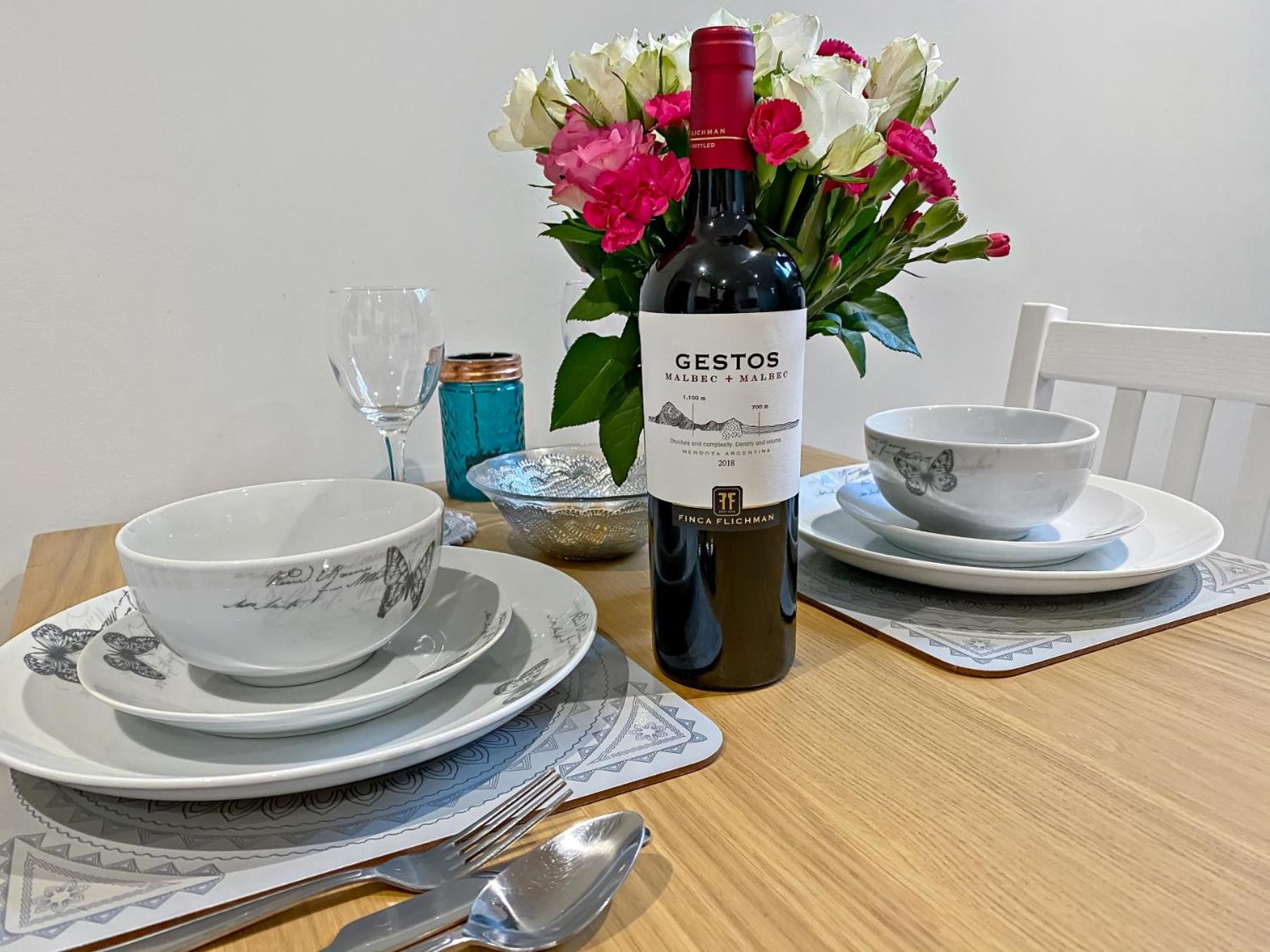 Church suite, Stow-on-the-Wold, Sleeps 4, town location view 5