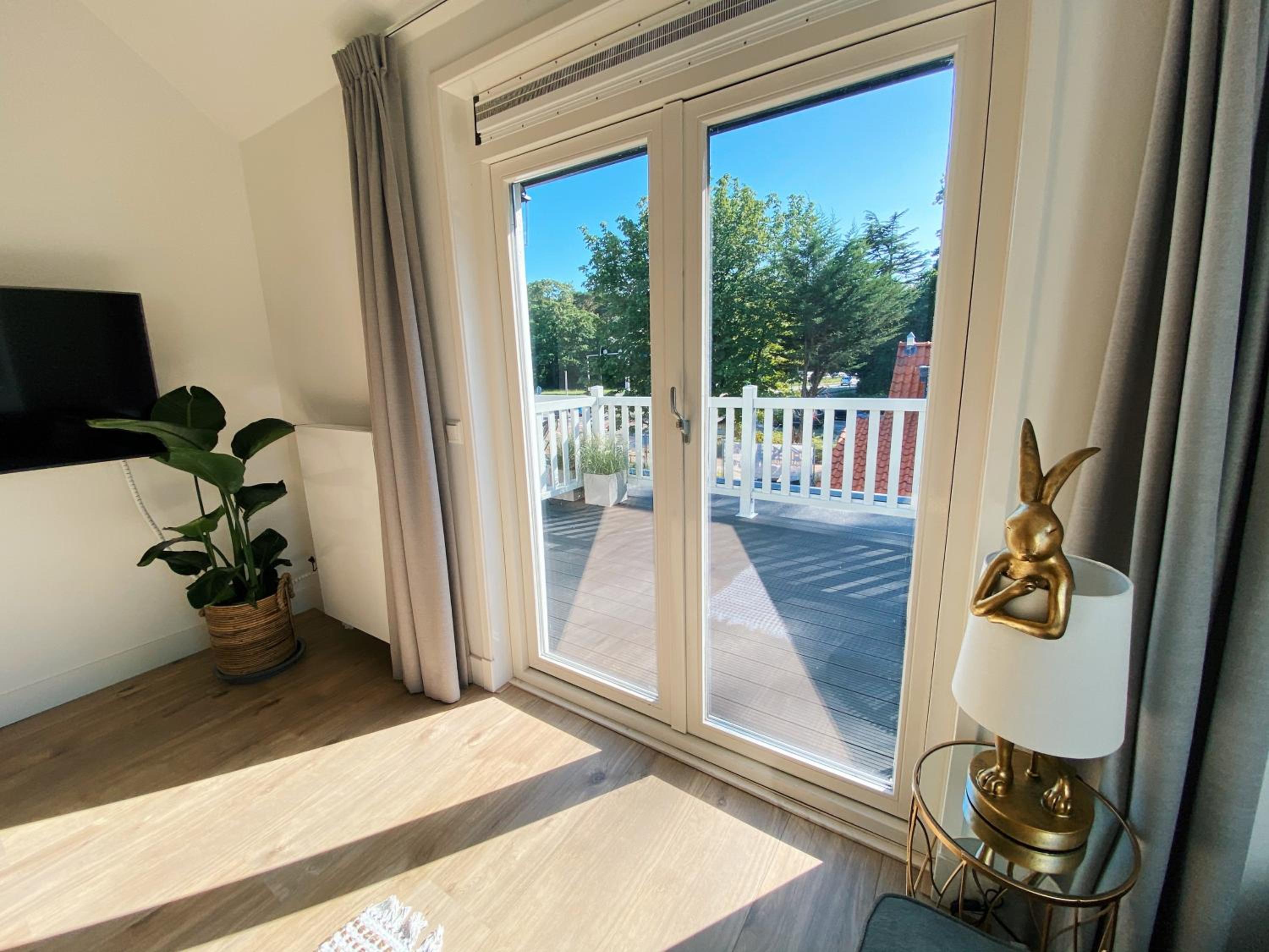 Luxurious historical Loft close to the beach!! view 4