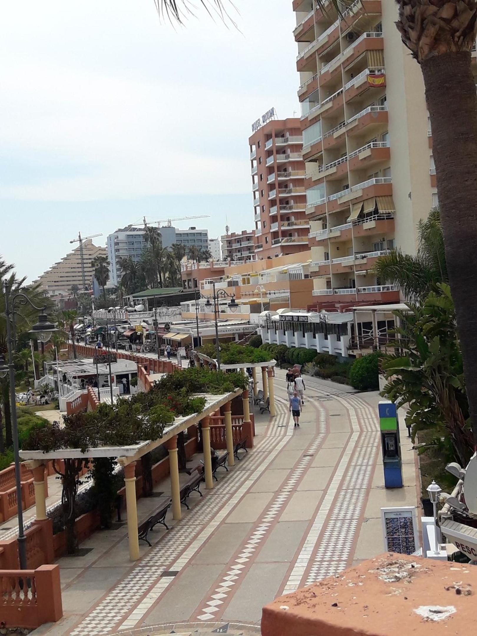 Comfortable apartment in Benalmádena 60 m² with pool view 4