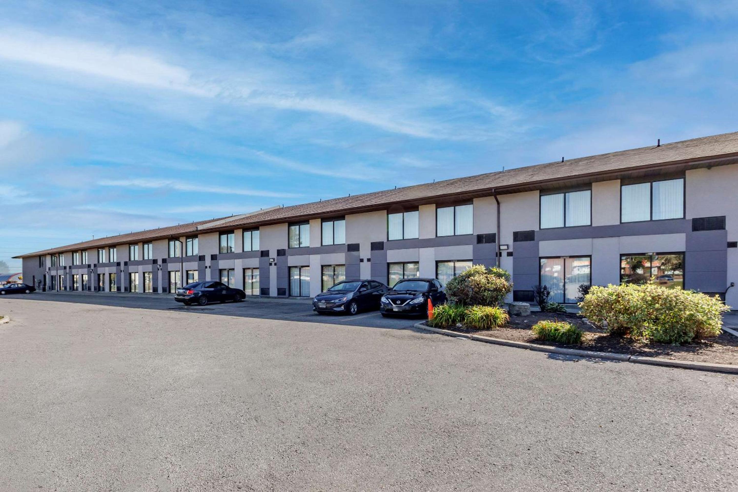 Comfort Inn Airport West - Image 1