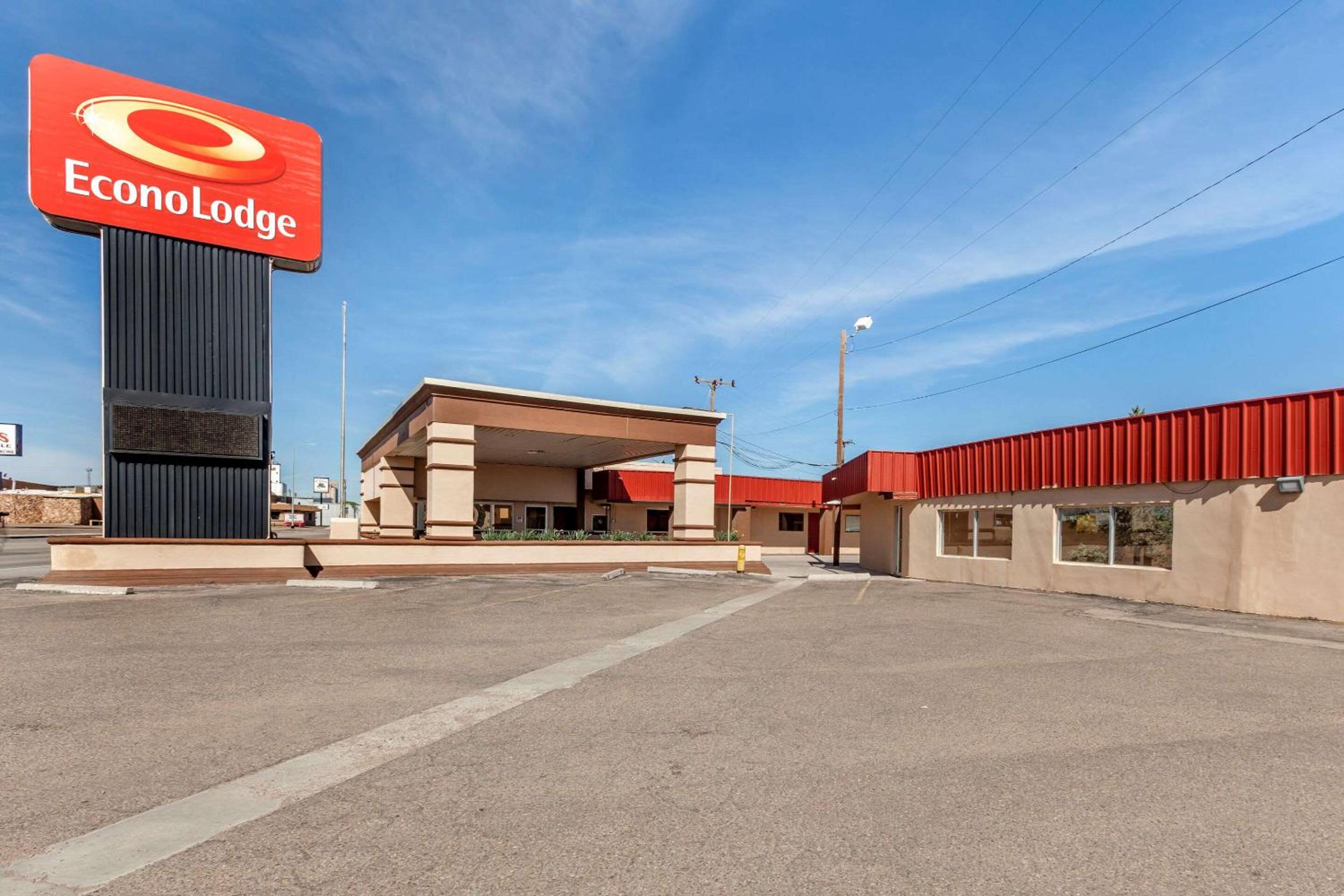 Econo Lodge Clovis view 4
