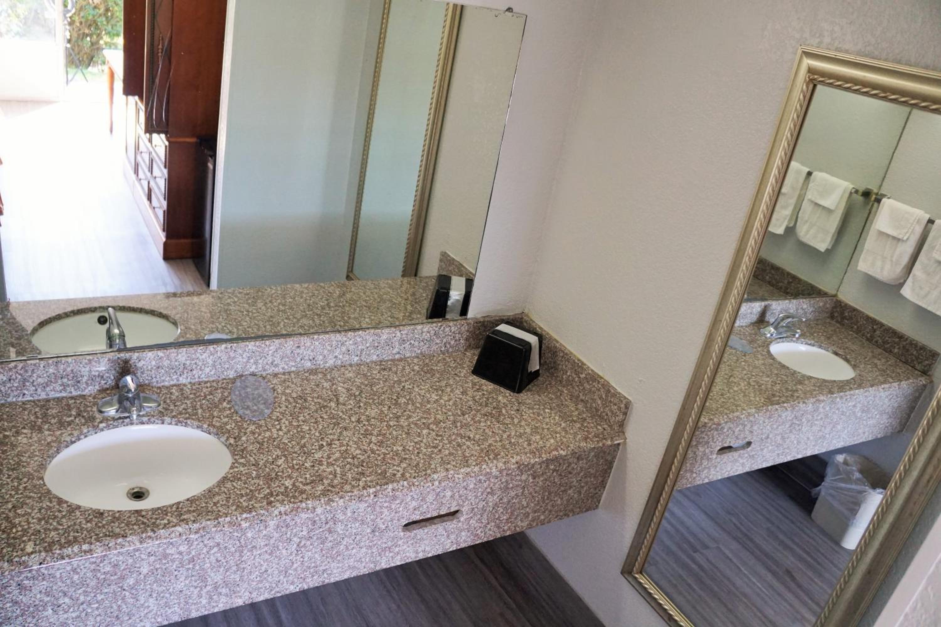 Hotel Elev8 - Property Image 13