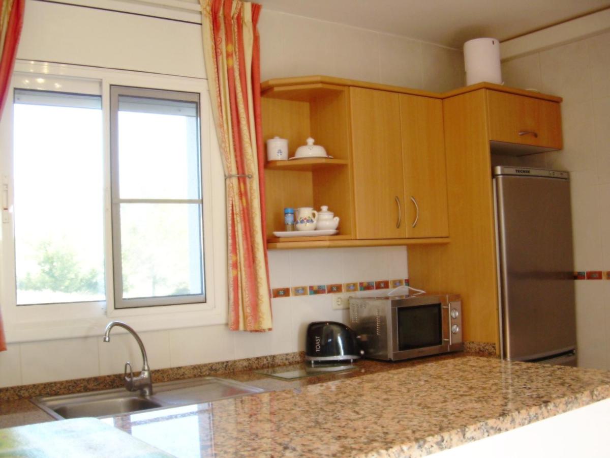 Villa Oasis 4bedroom villa with air-conditioning & large private swimming pool photo 4
