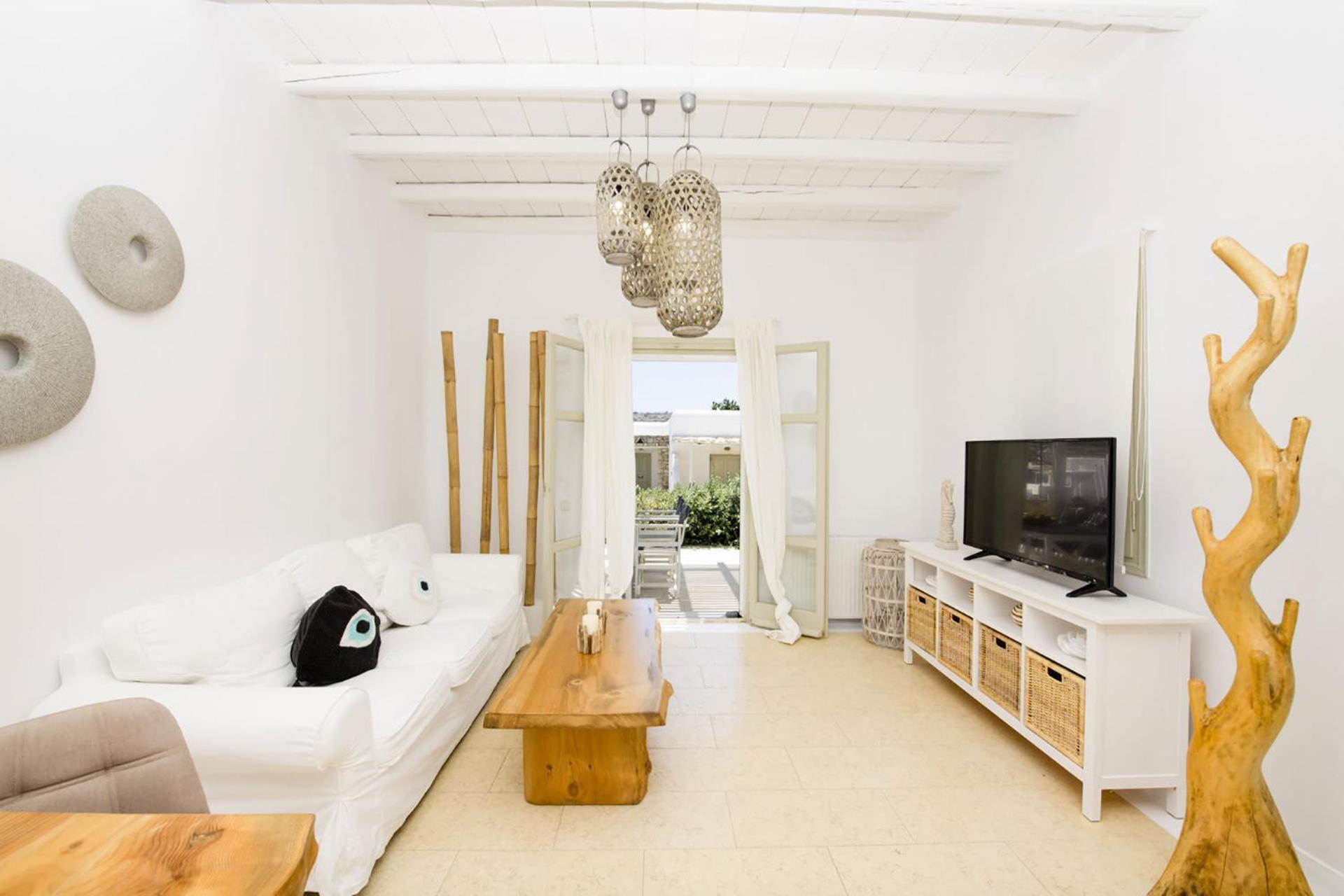 Marvi House photo 2