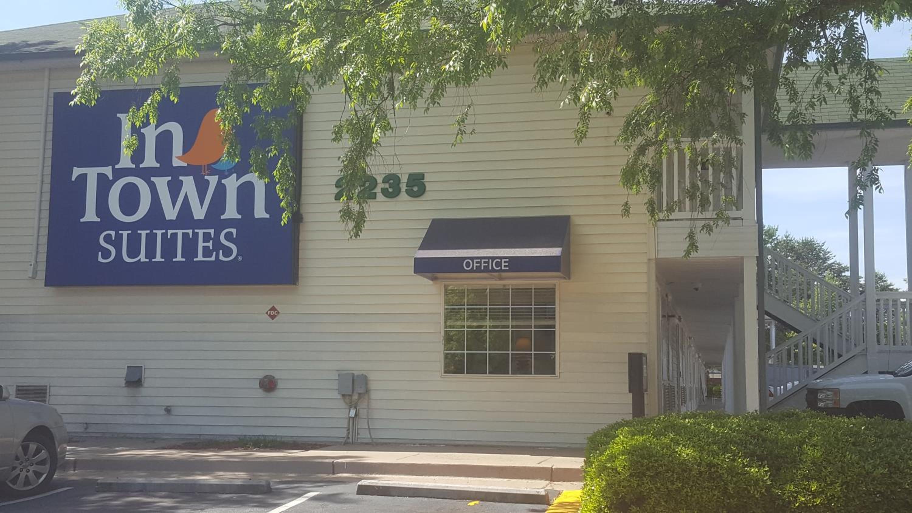 InTown Suites Extended Stay Select Atlanta GA - Morrow view 2