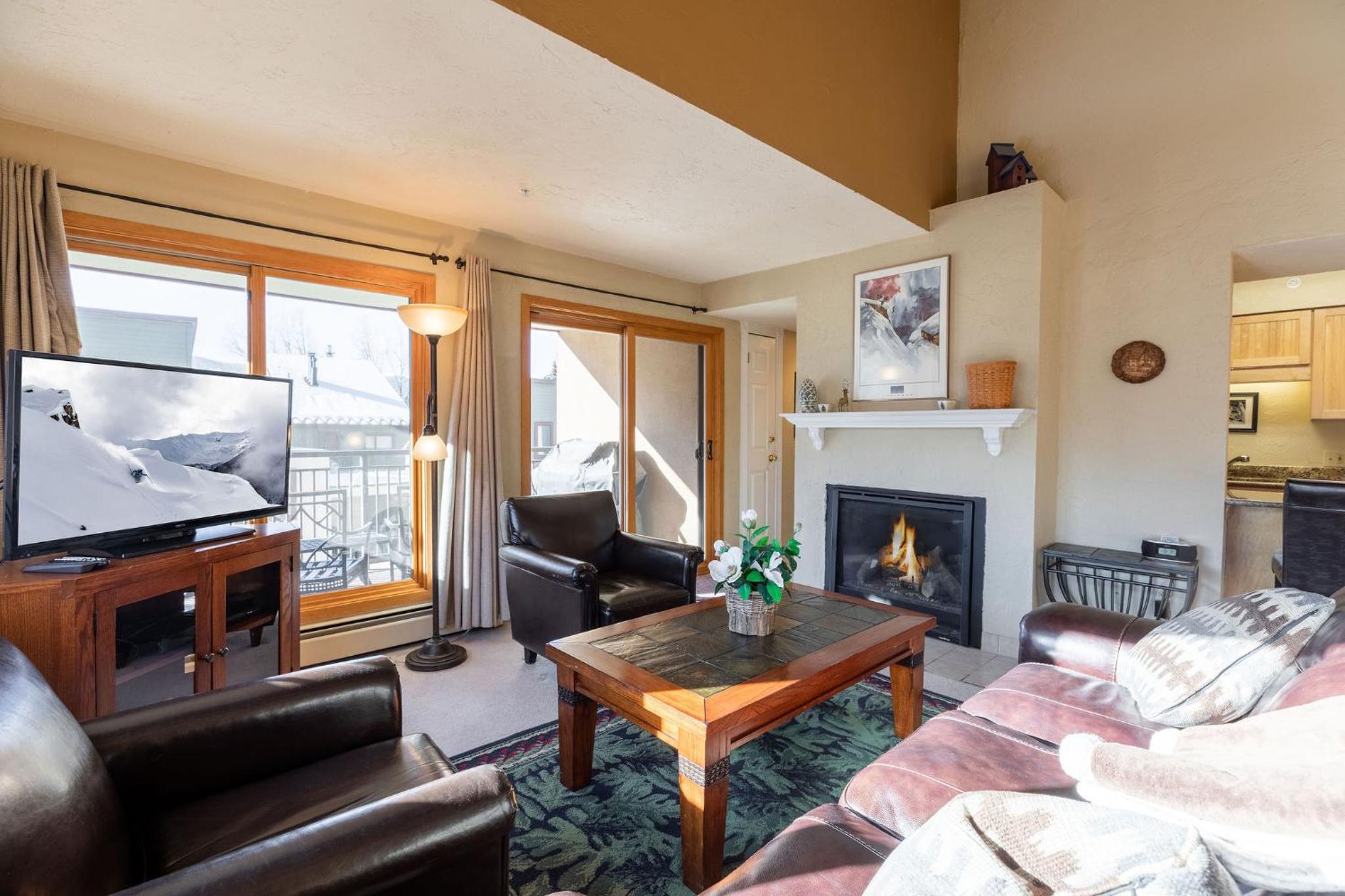Breakaway West - Studio, 2,3 Bedrooms by Vail Realty