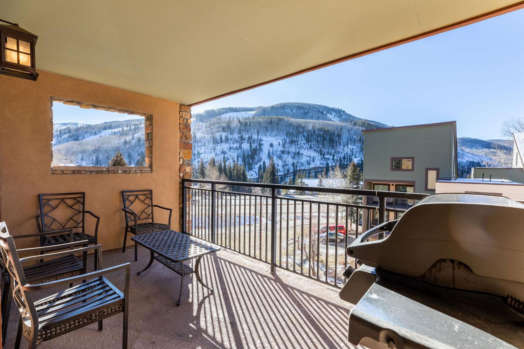 Breakaway West - Studio, 2,3 Bedrooms by Vail Realty
