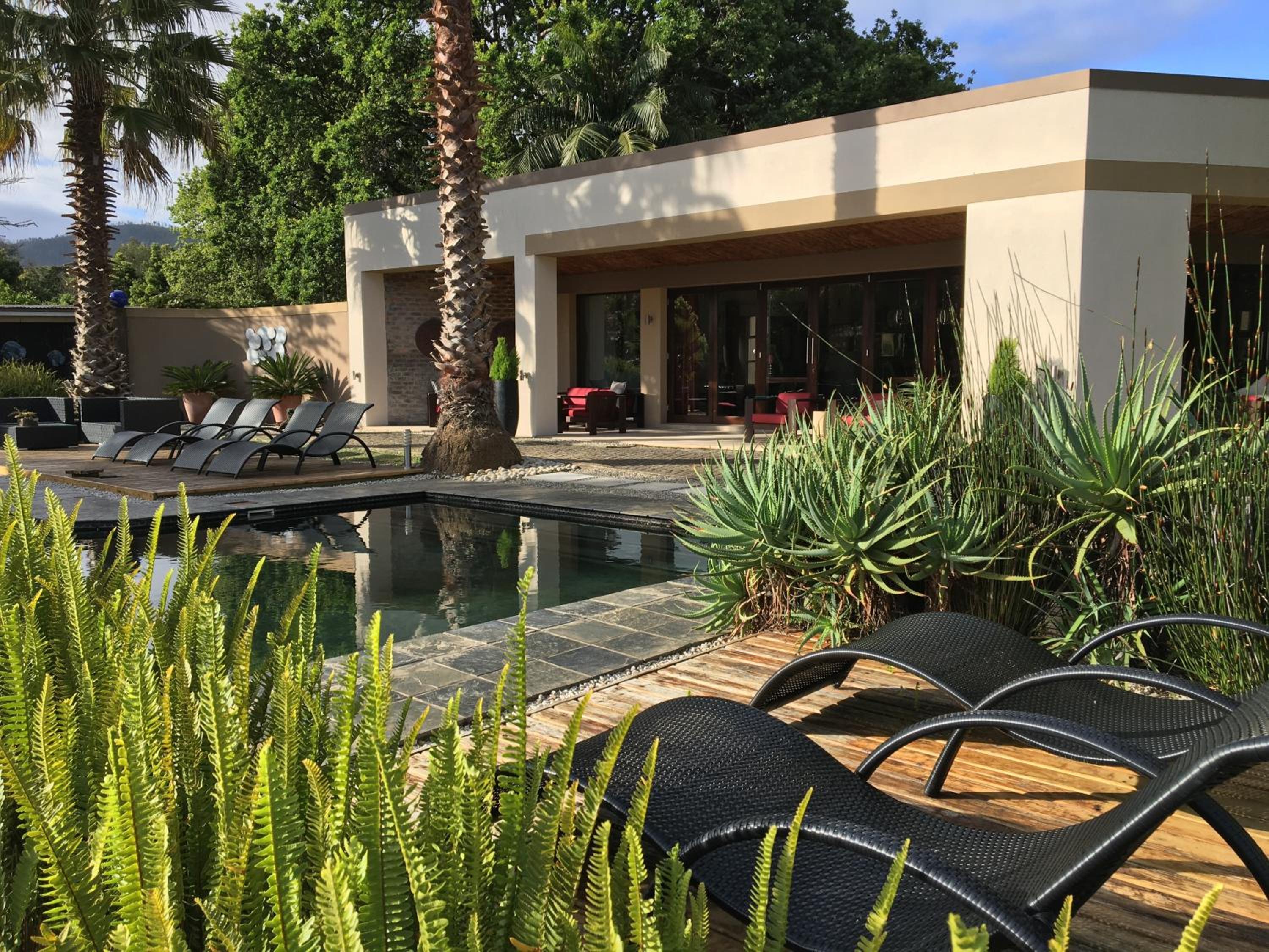 Lily Pond Country Lodge