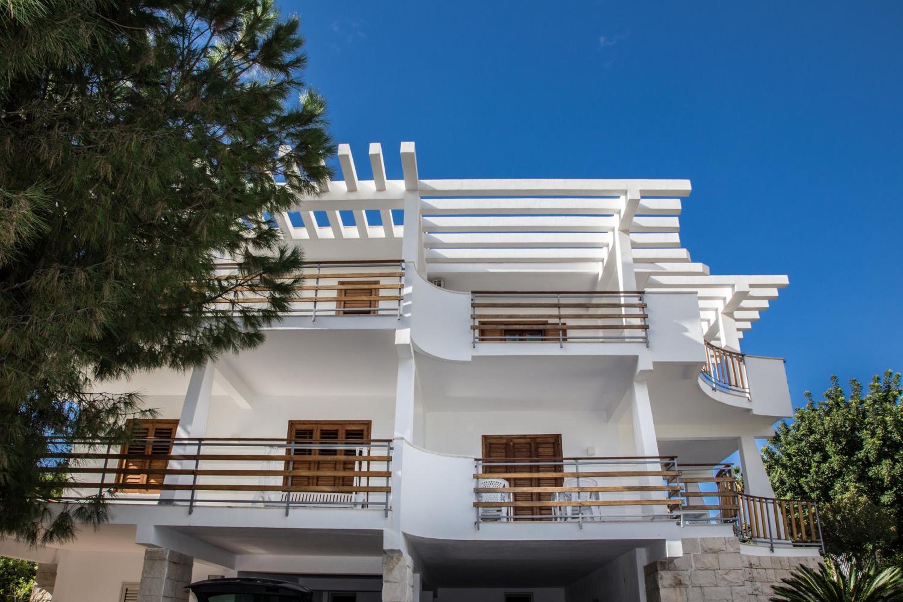 VILLA VEGA