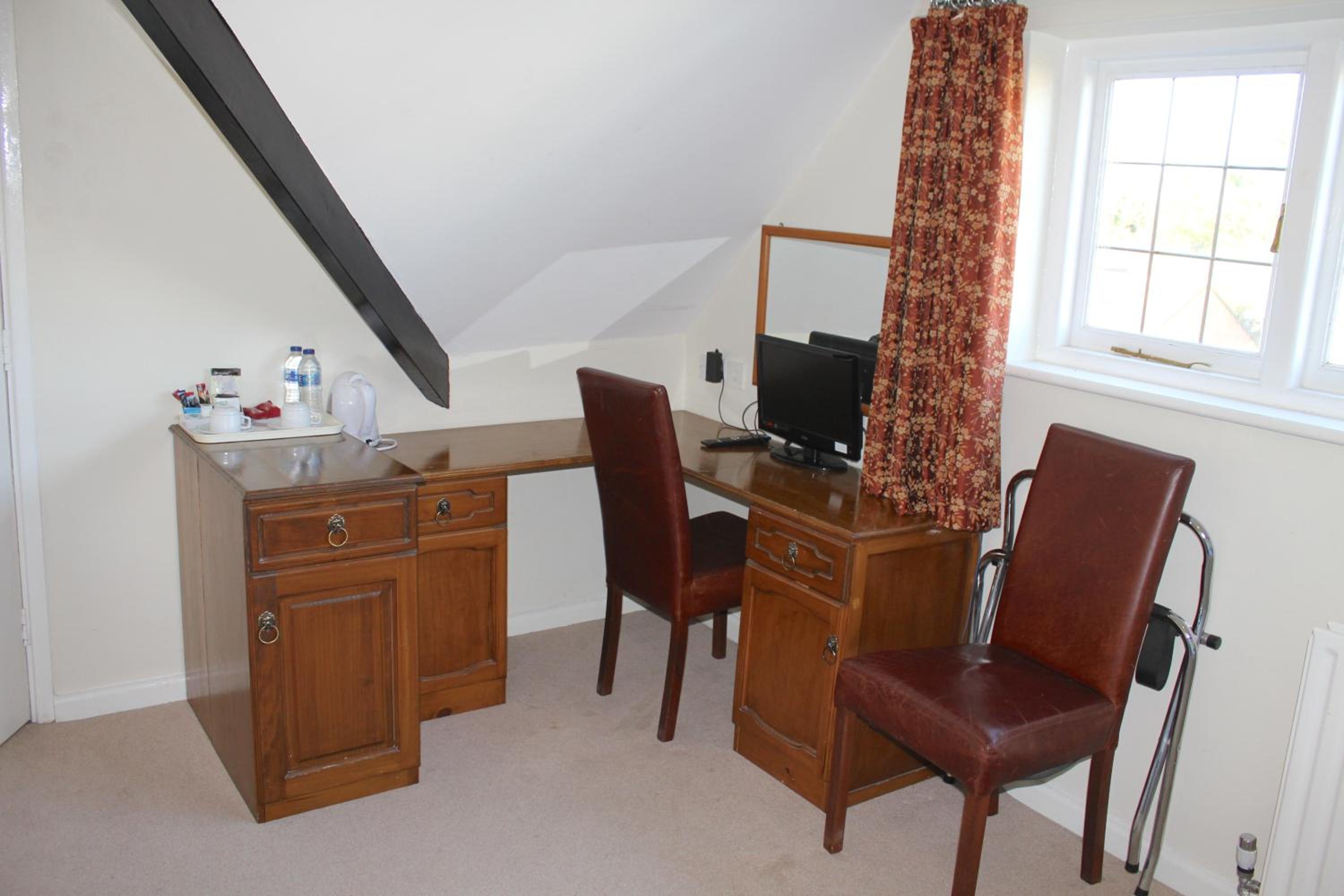 Photo 8