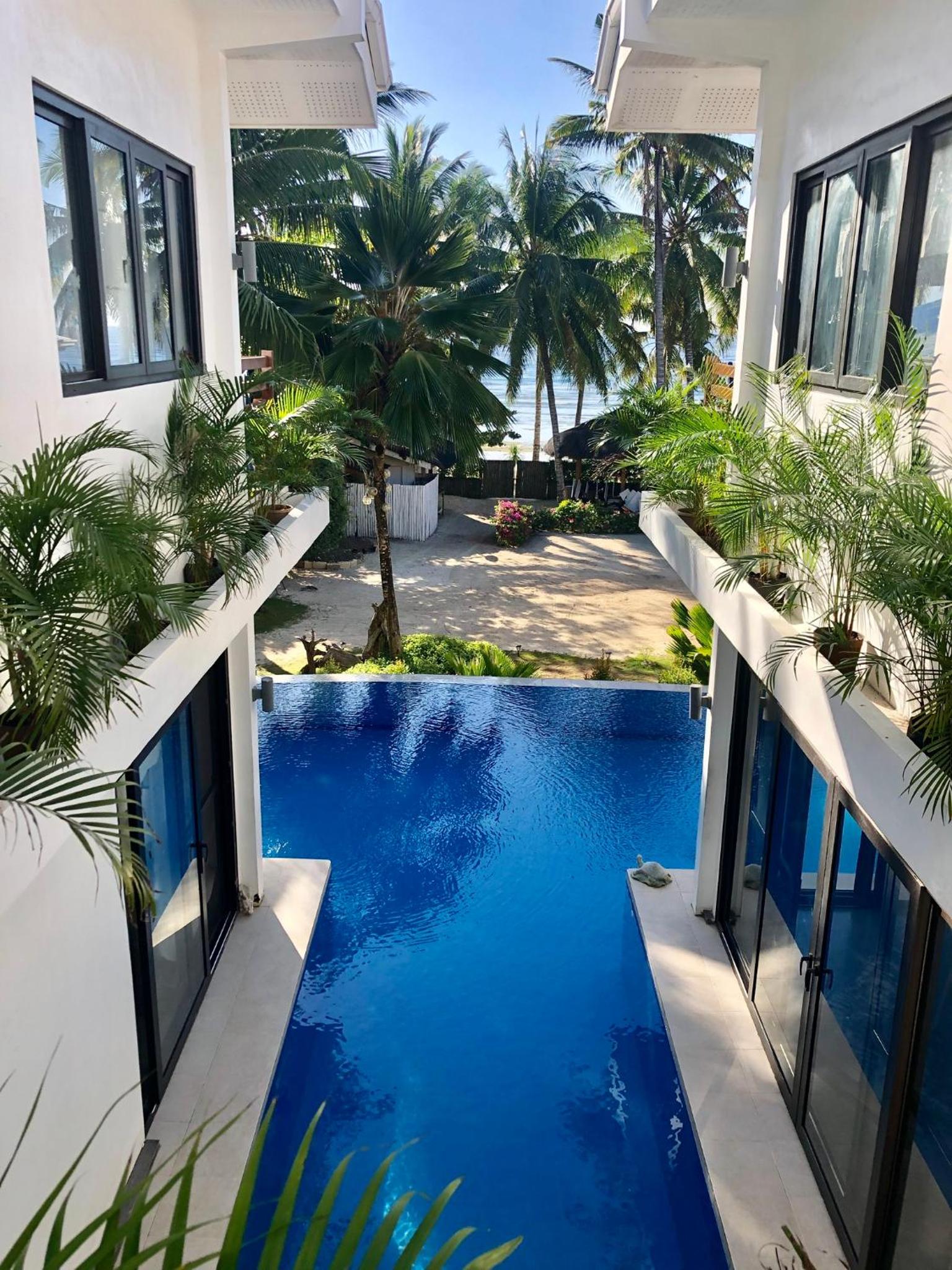 The Whitehouse by the Sea