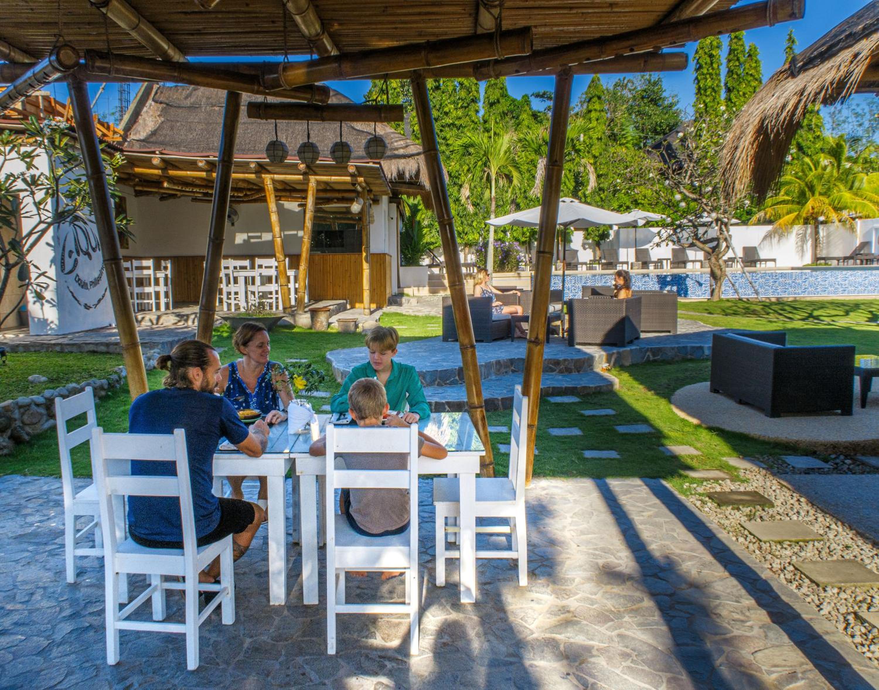Liquid Dive Resort, Dauin - 11