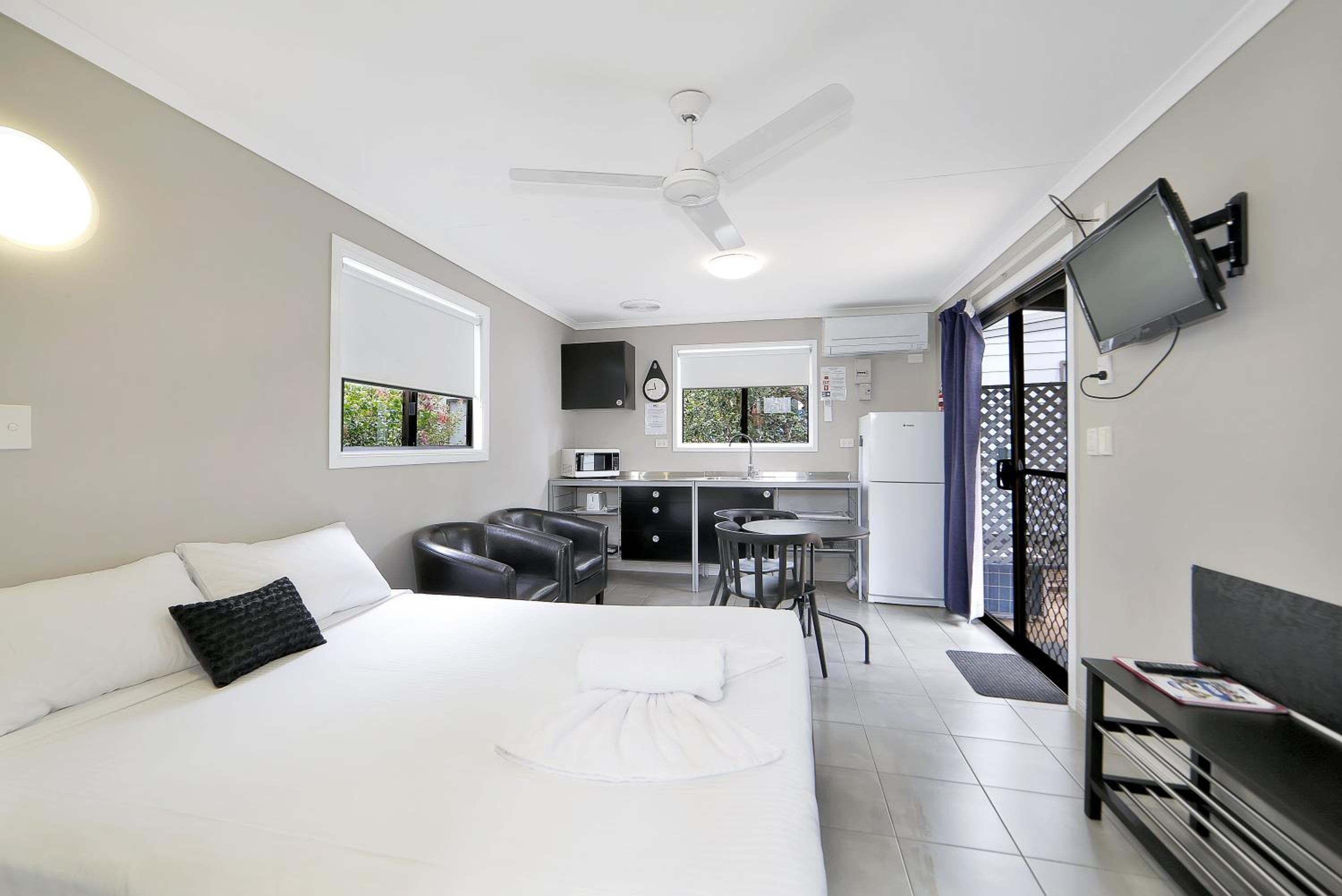 BIG4 Cane Village Holiday Park