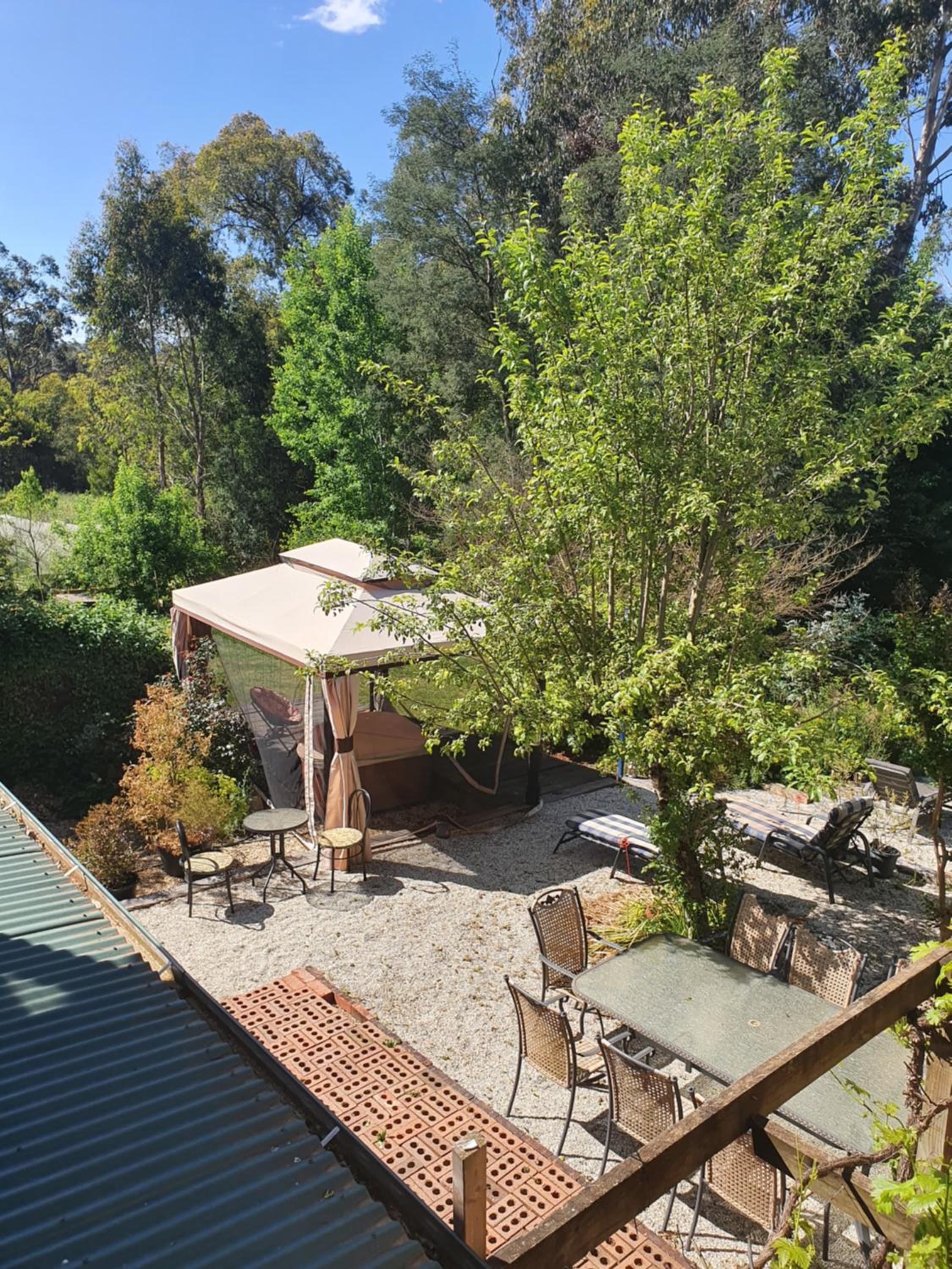 Oaktree Guest House