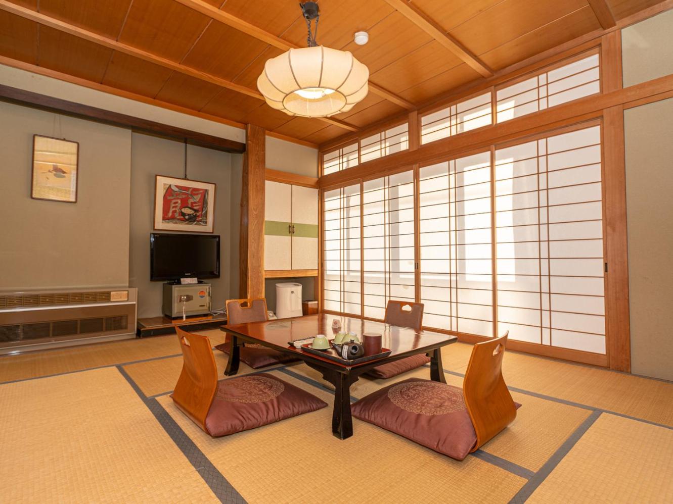 Shimaya