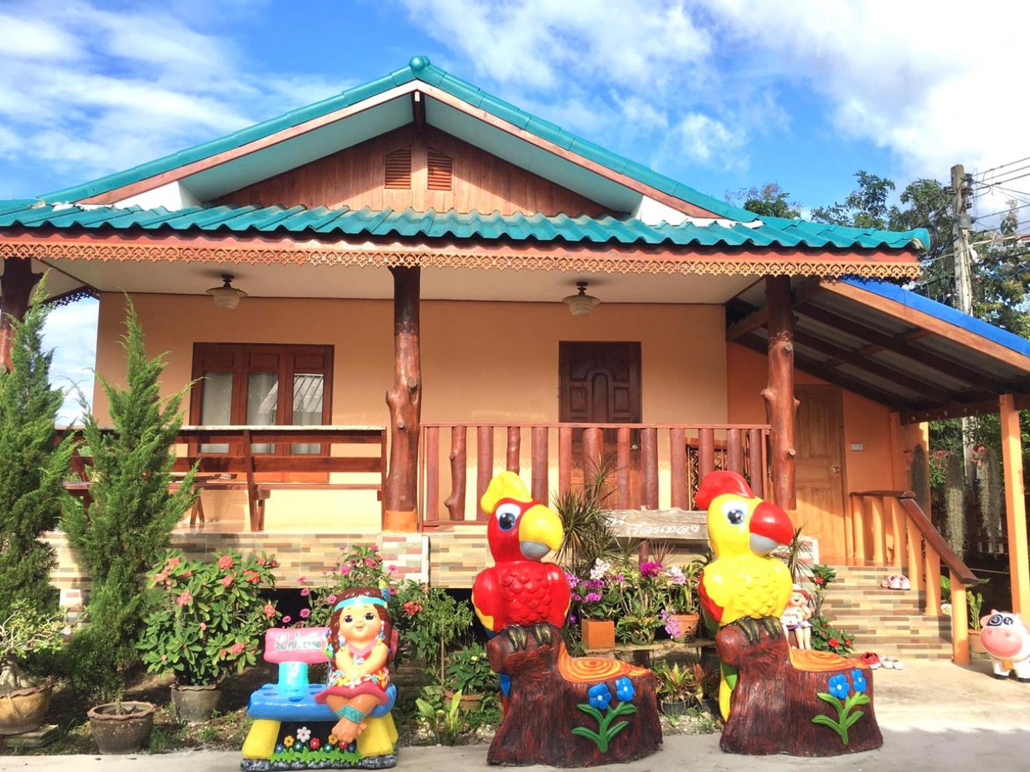 บ้านเรือนทอง view 3