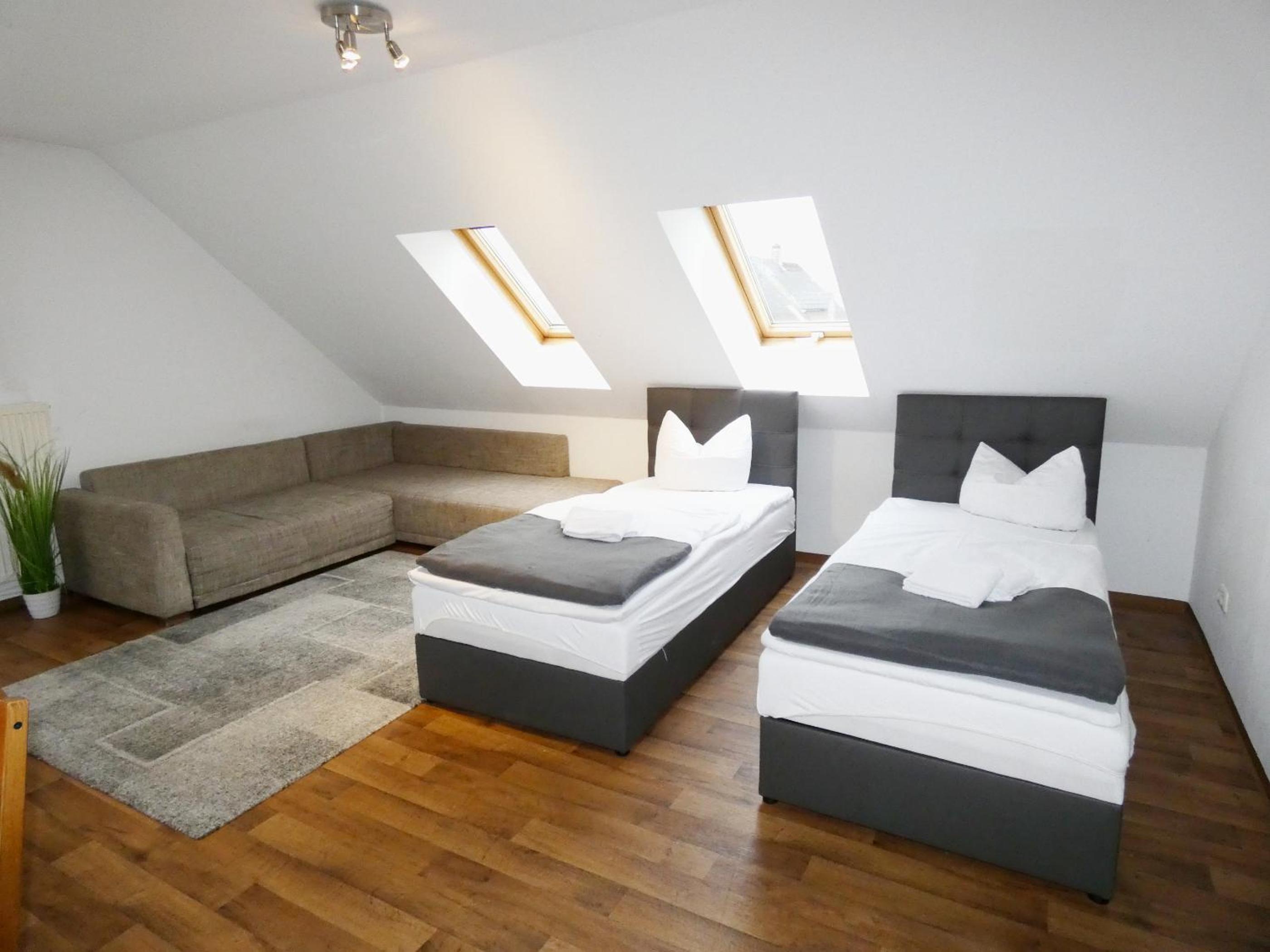 SUNNYHOME Monteurwohnungen und Apartments in Schwandorf view 2