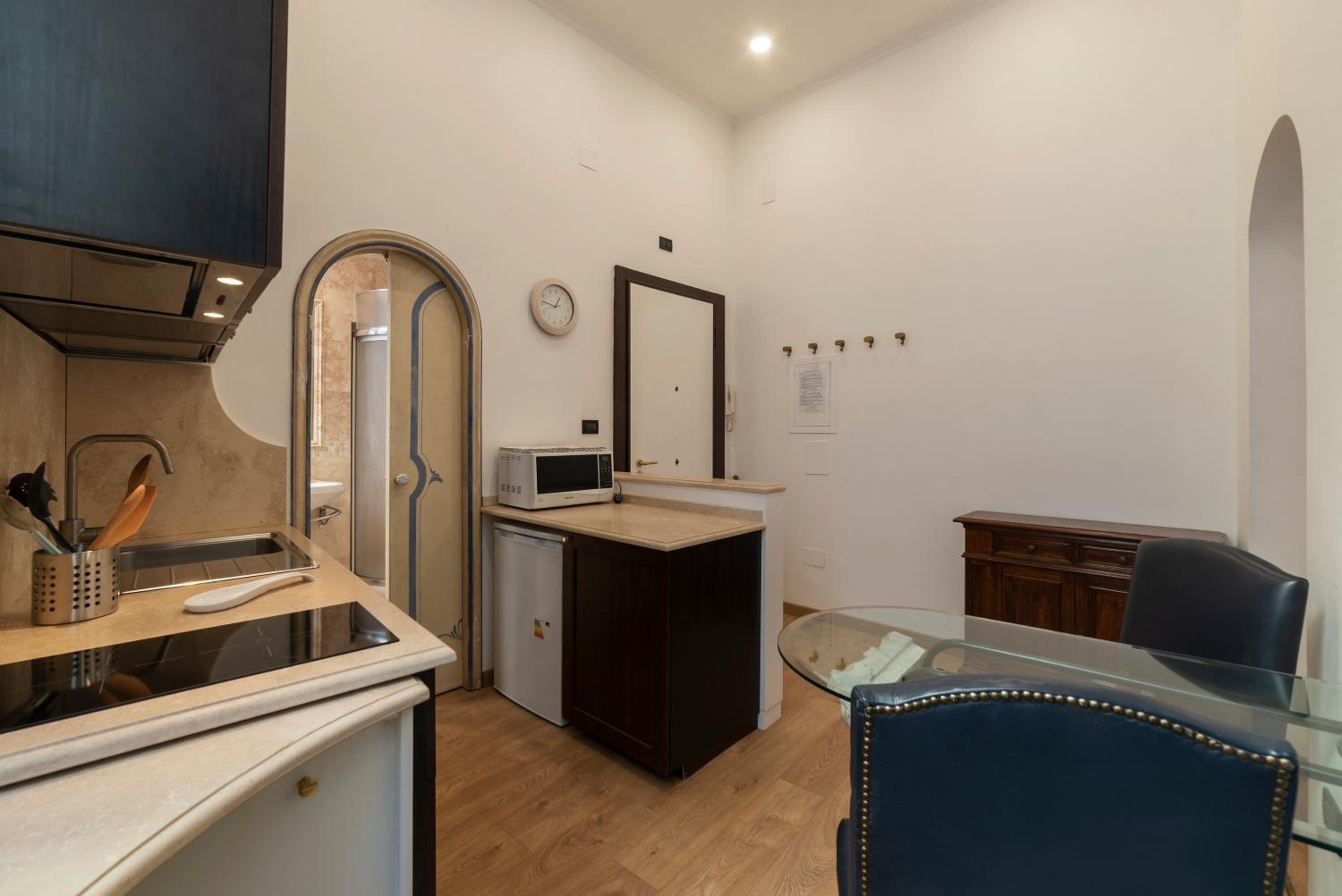 GuestHost - Piazza di Spagna Elegant Apartment