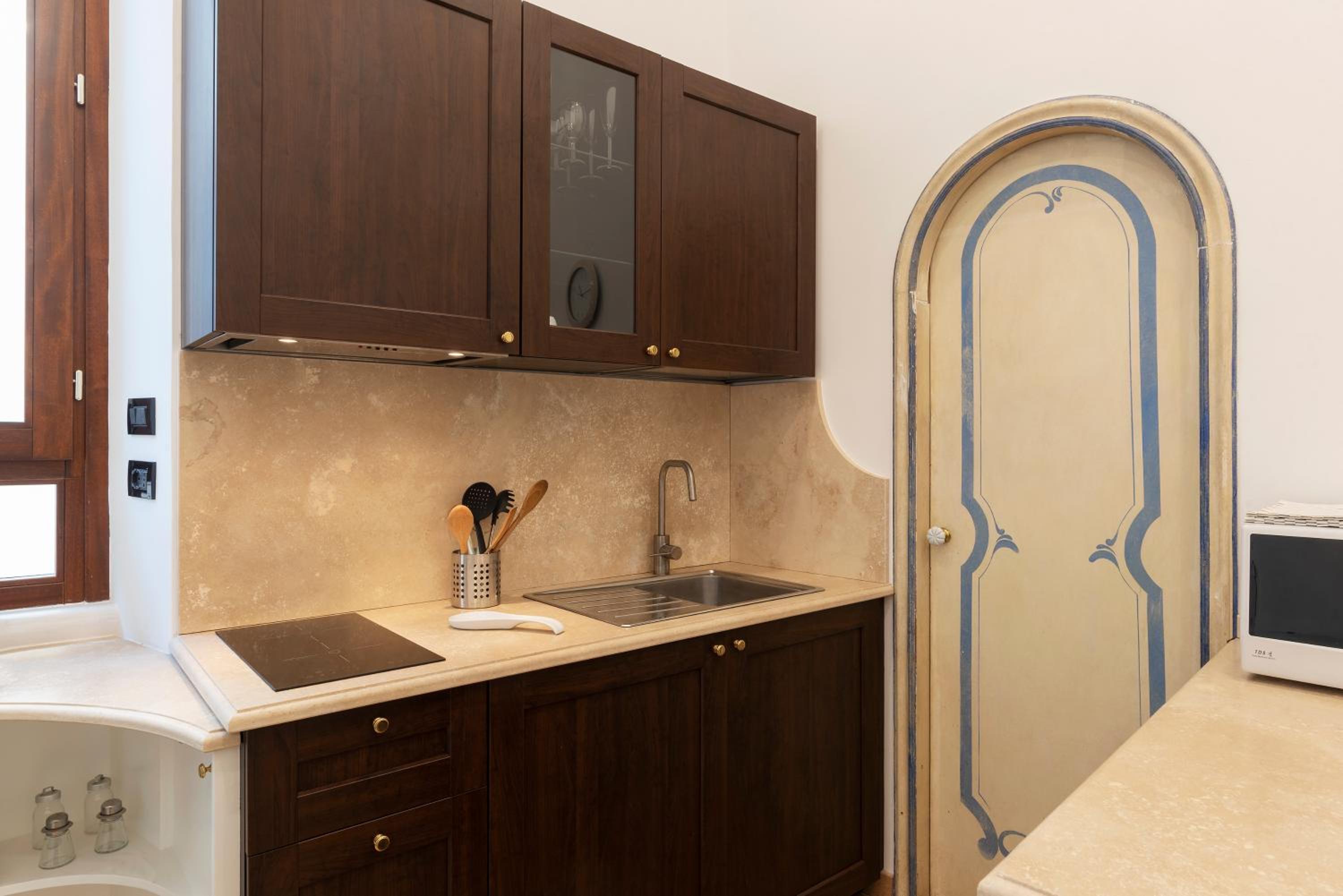 GuestHost - Piazza di Spagna Elegant Apartment