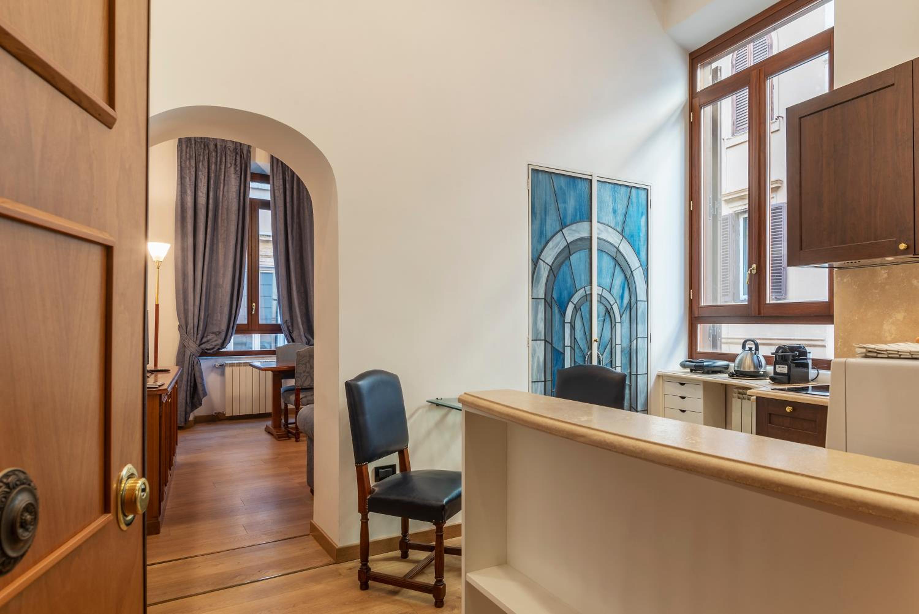 GuestHost - Piazza di Spagna Elegant Apartment