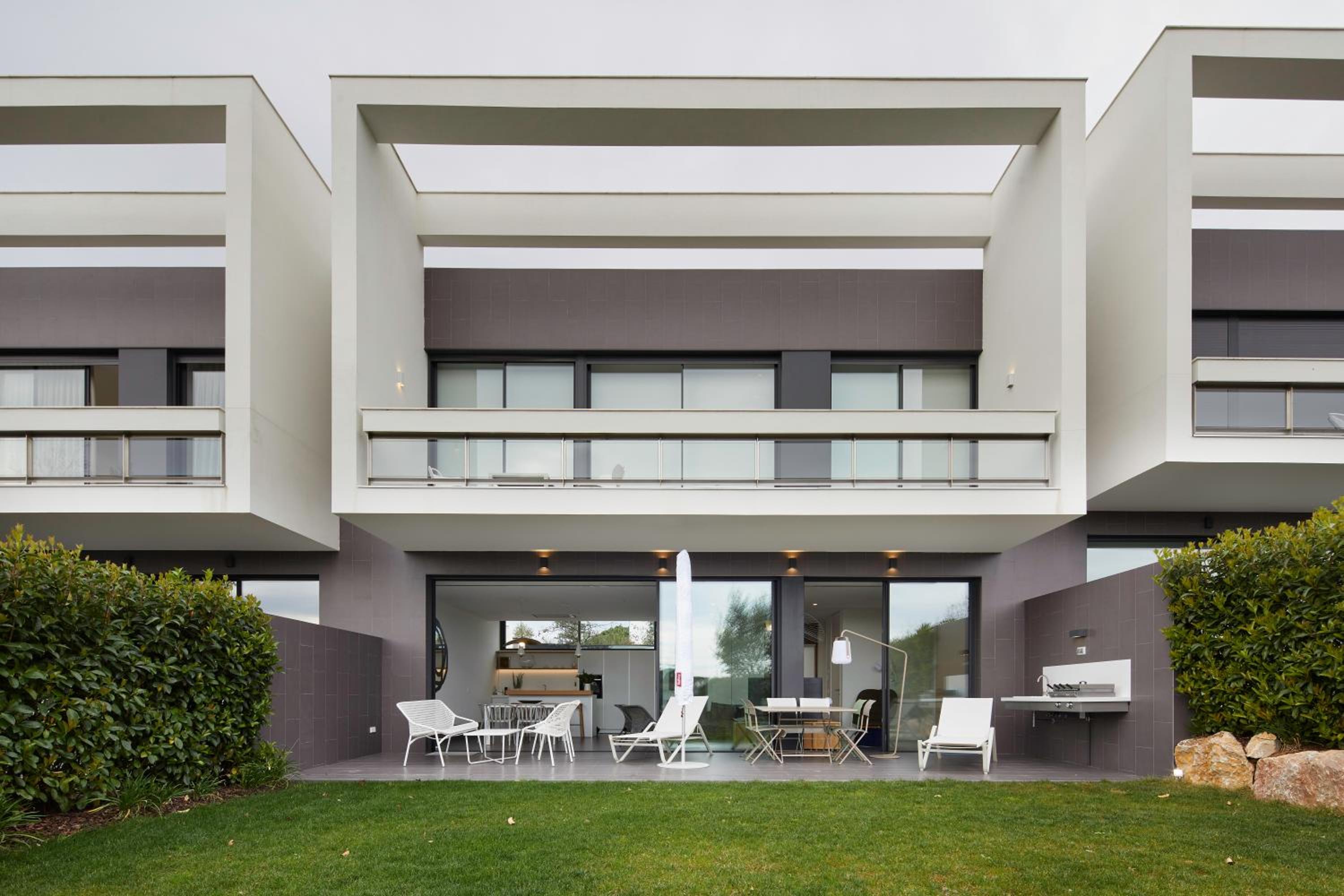 Holiday Rentals at Camiral, a Quinta do Lago Resort