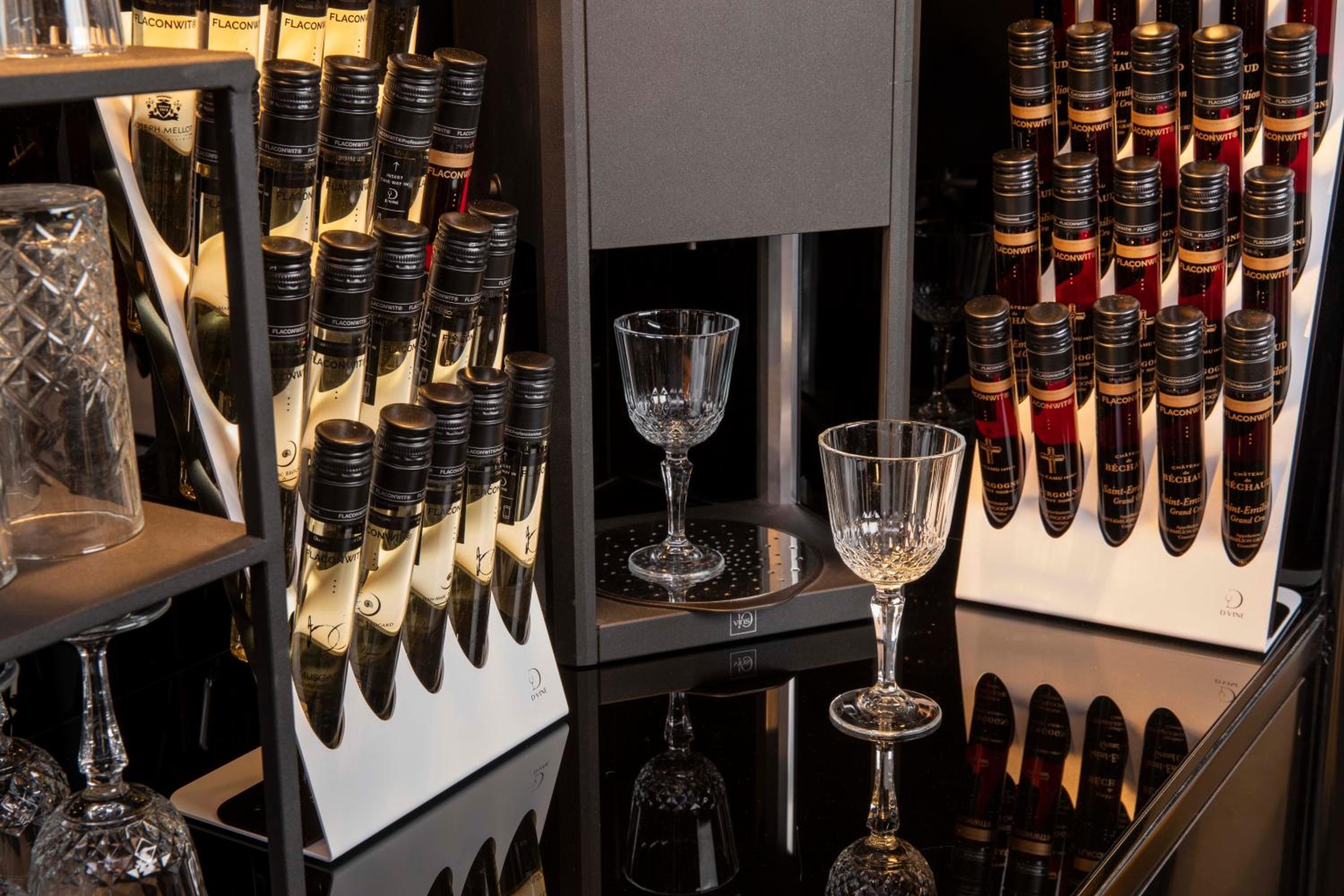 First Hotel Paris Tour Eiffel