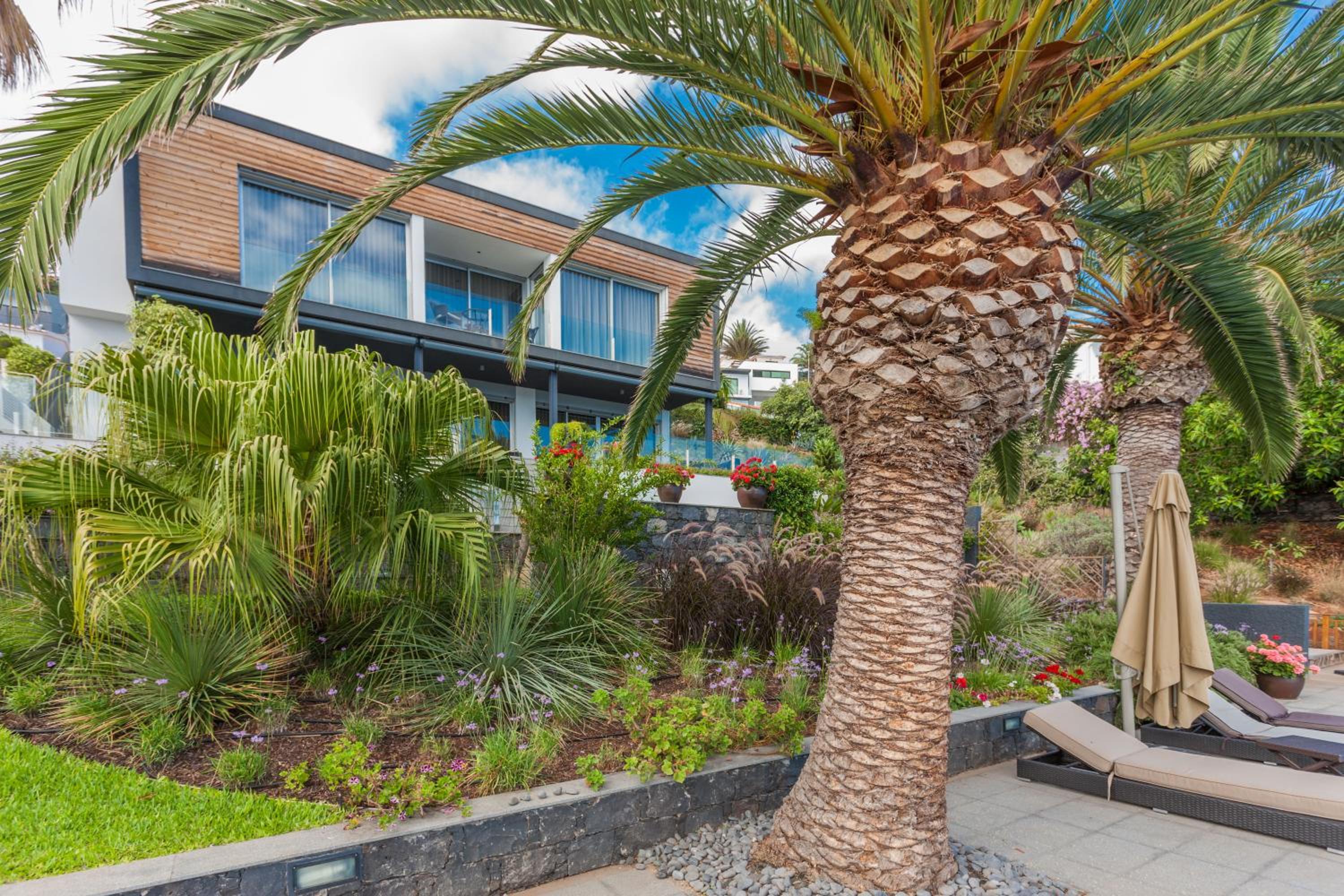 Hotel Casa Martinhos by LovelyStay - Image 1